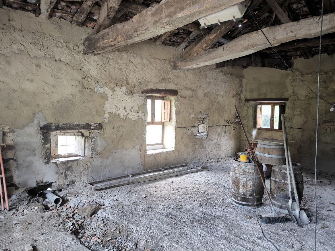 For sale of house in Villaviciosa