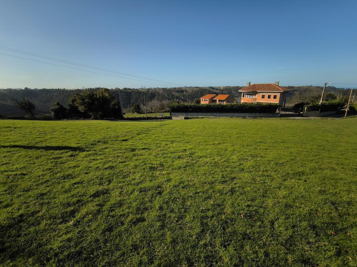 For sale of land in Villaviciosa