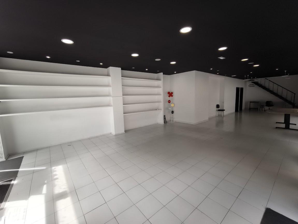 For rent of commercial in Gijón