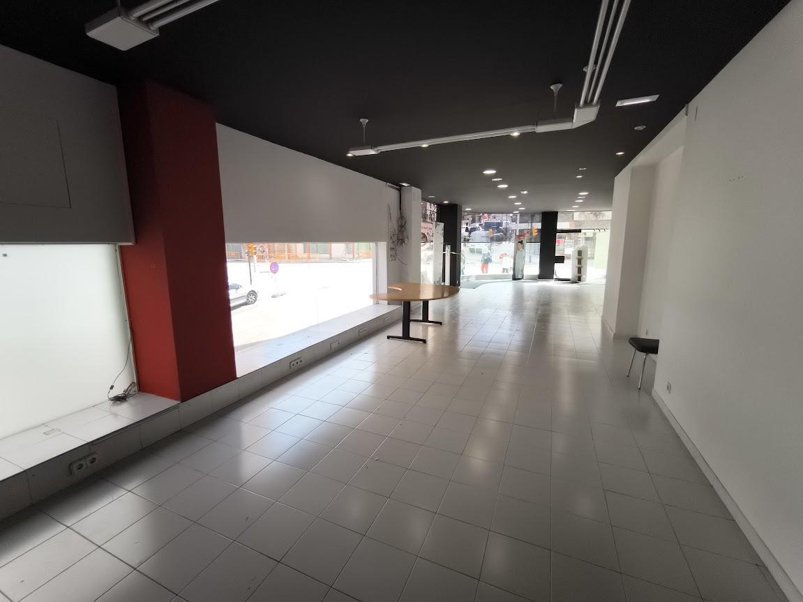 For rent of commercial in Gijón