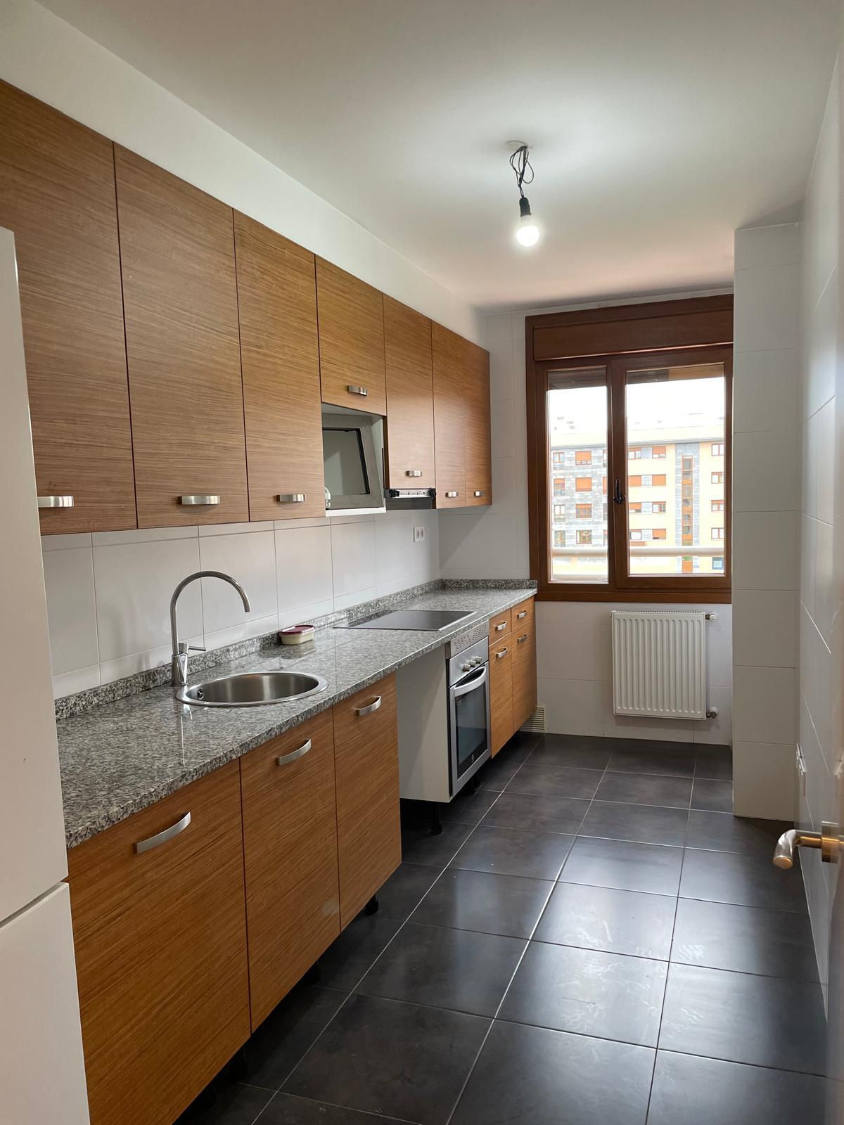 For sale of flat in Gijón