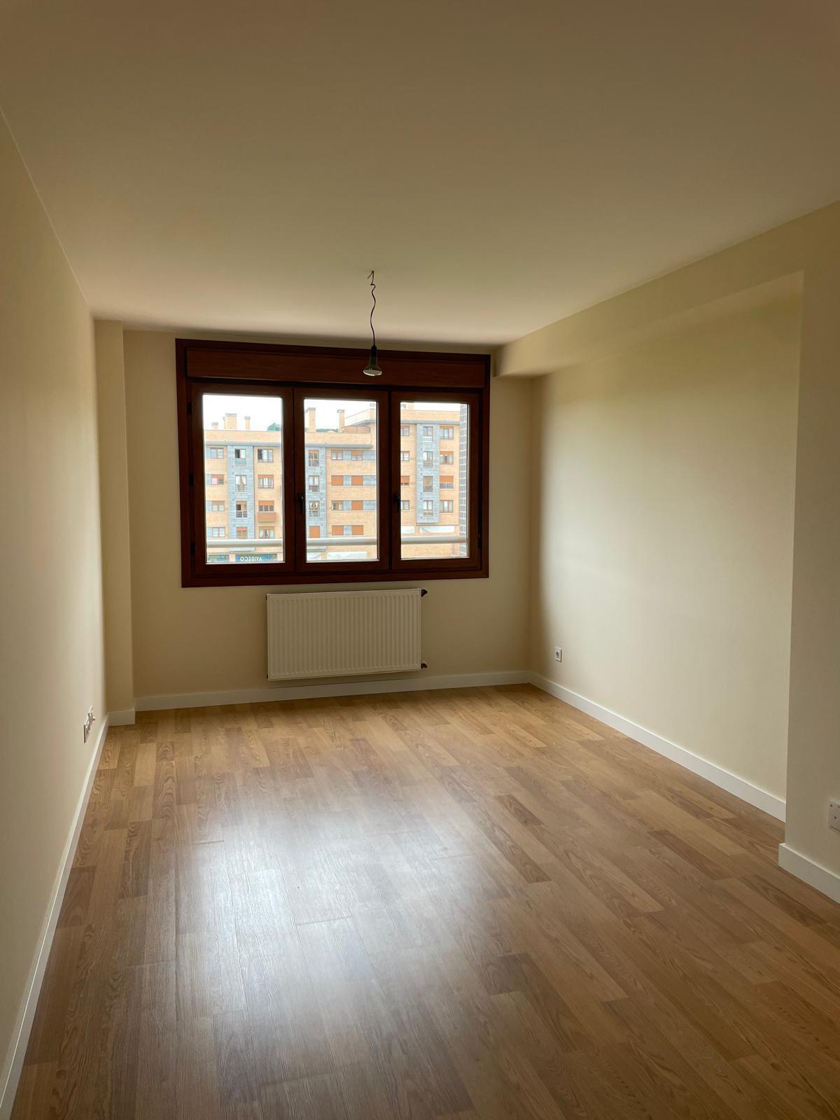 For sale of flat in Gijón
