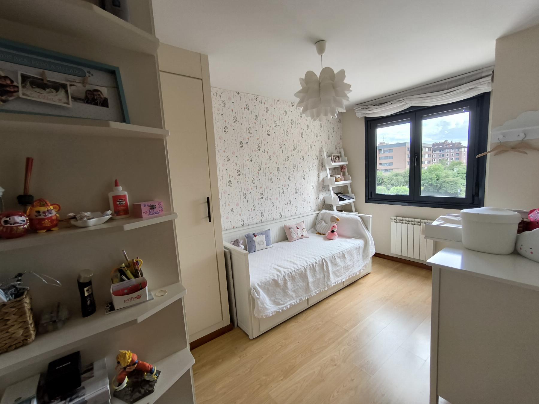 For sale of flat in Gijón