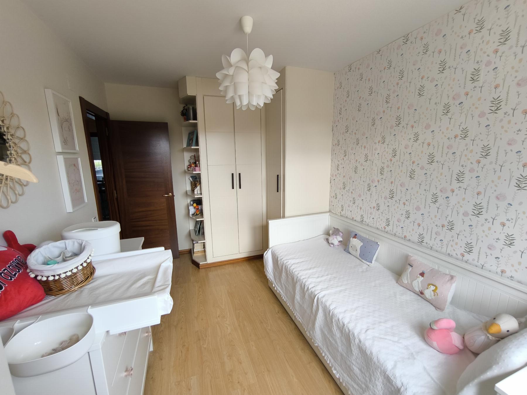 For sale of flat in Gijón