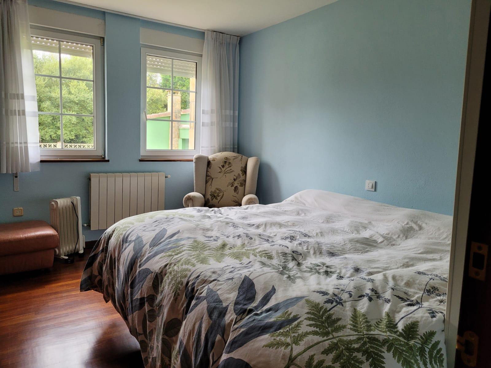 For sale of house in Villaviciosa