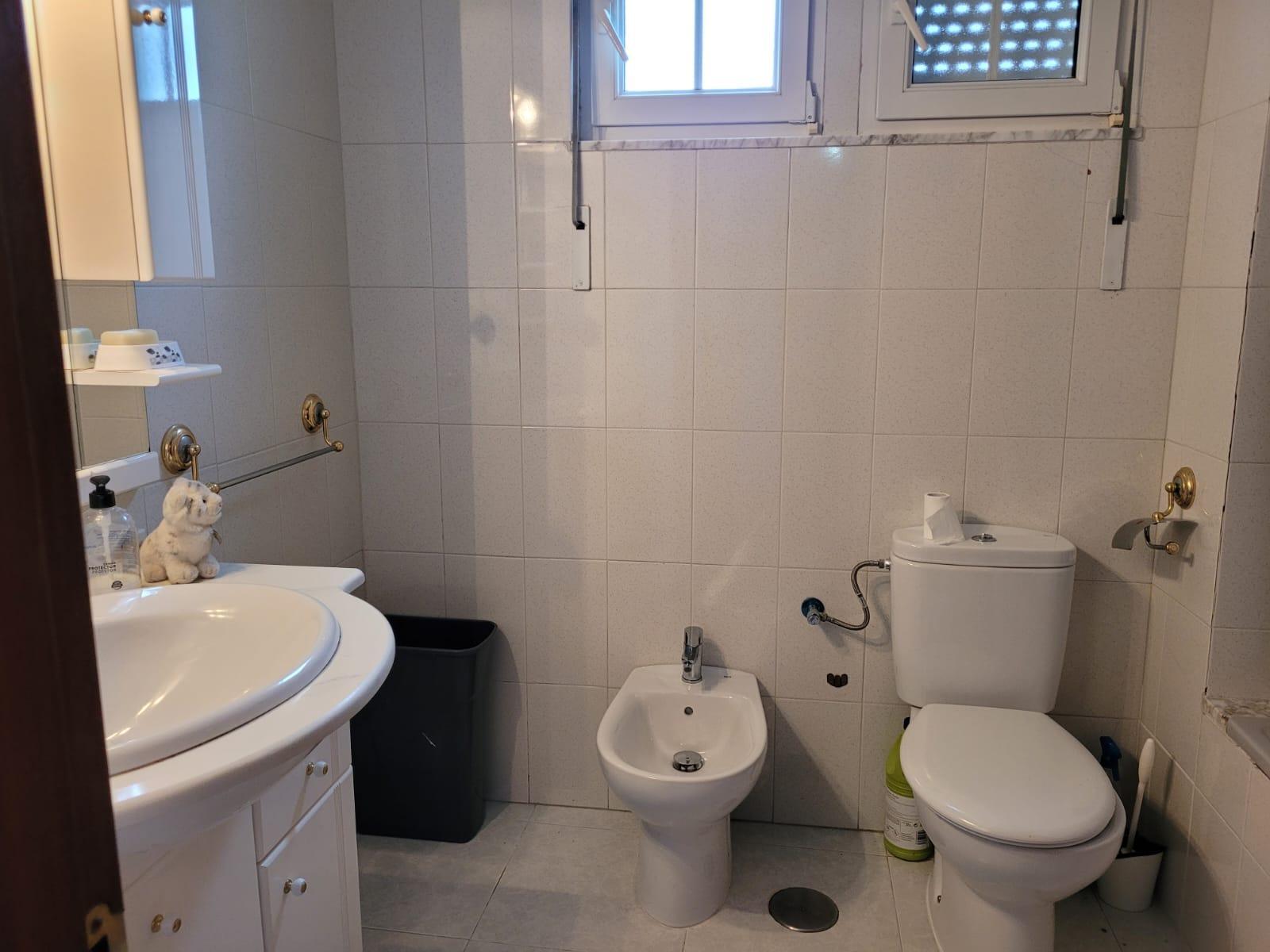 For sale of house in Villaviciosa