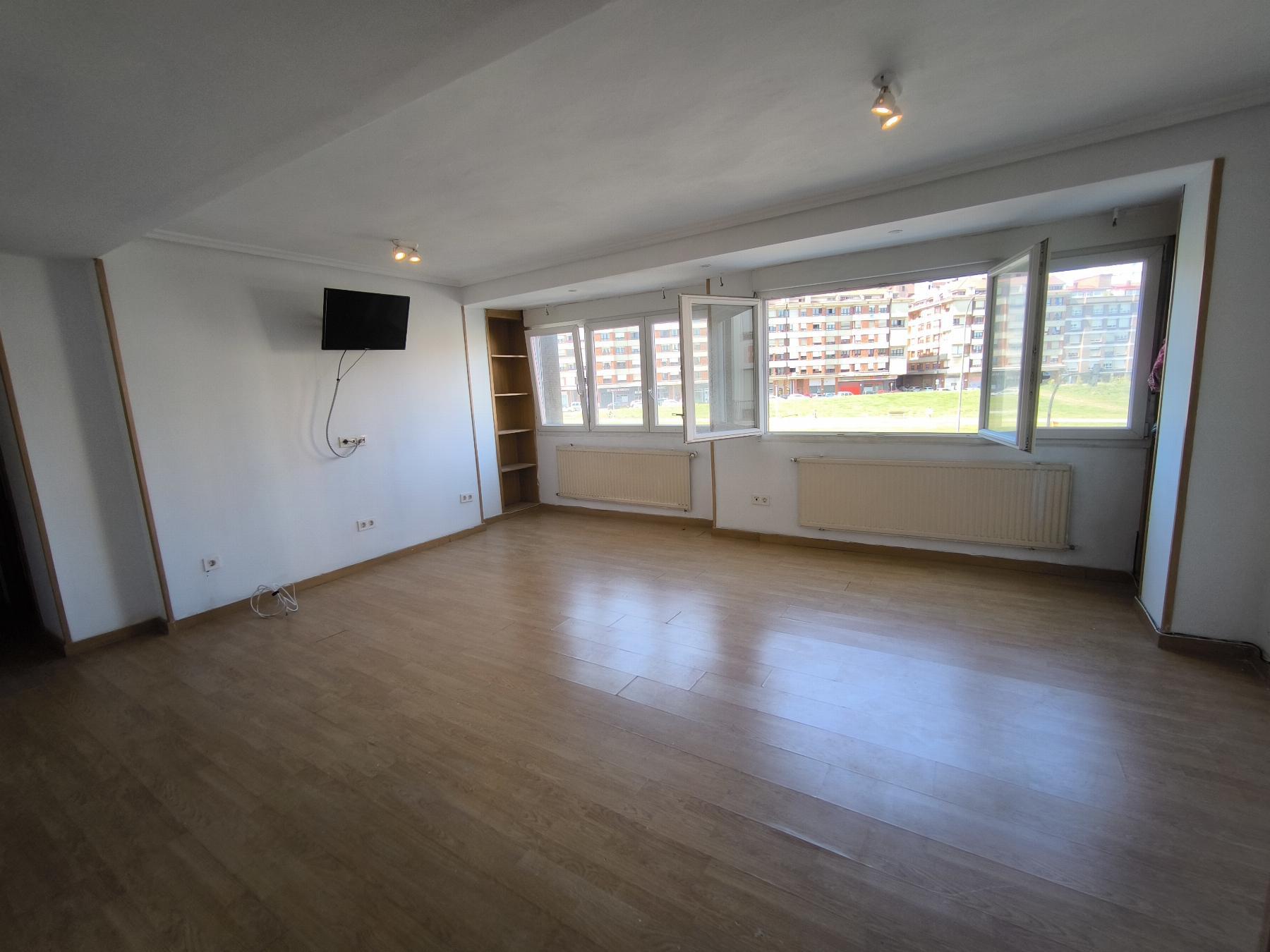 For sale of flat in Gijón