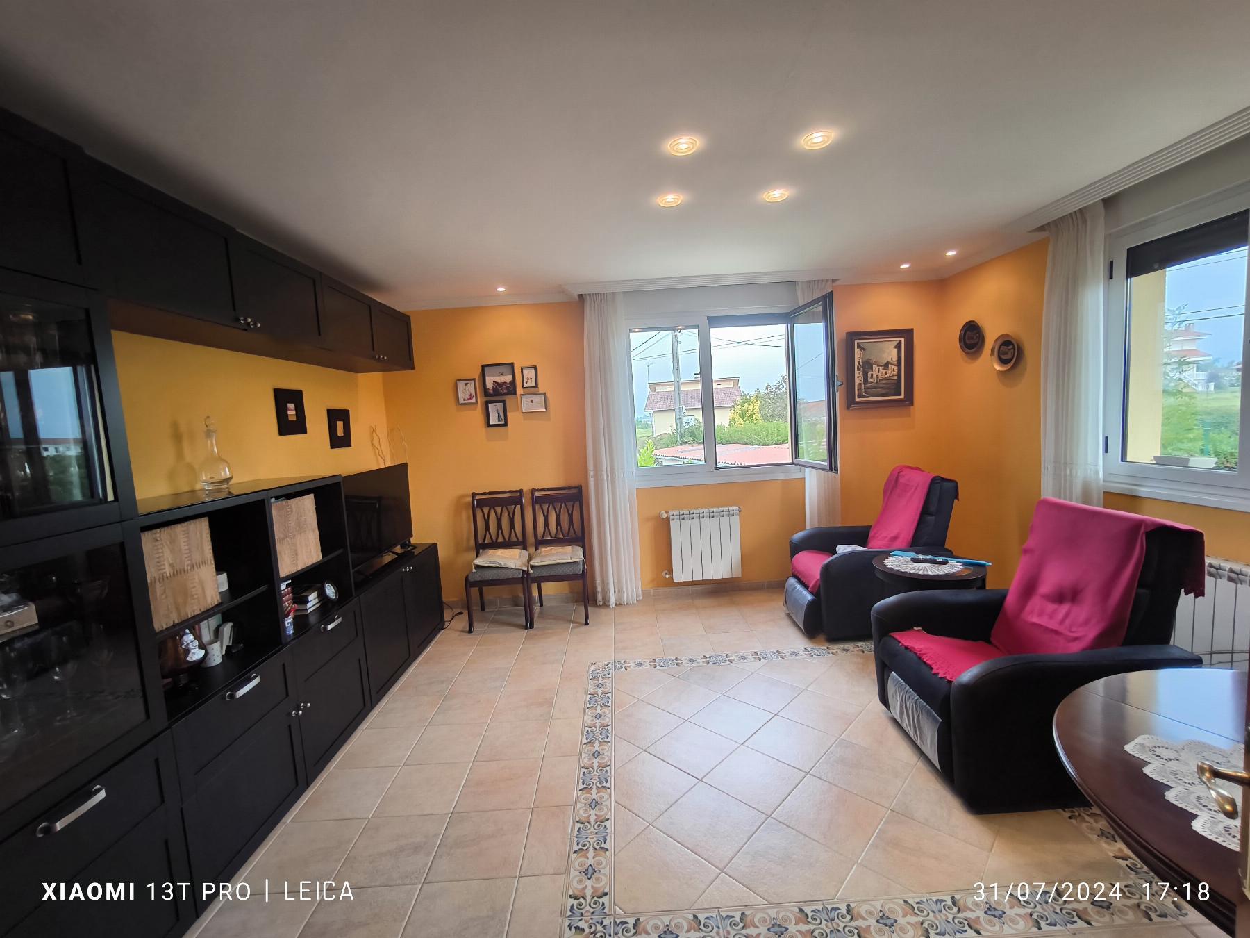 For sale of chalet in Villaviciosa