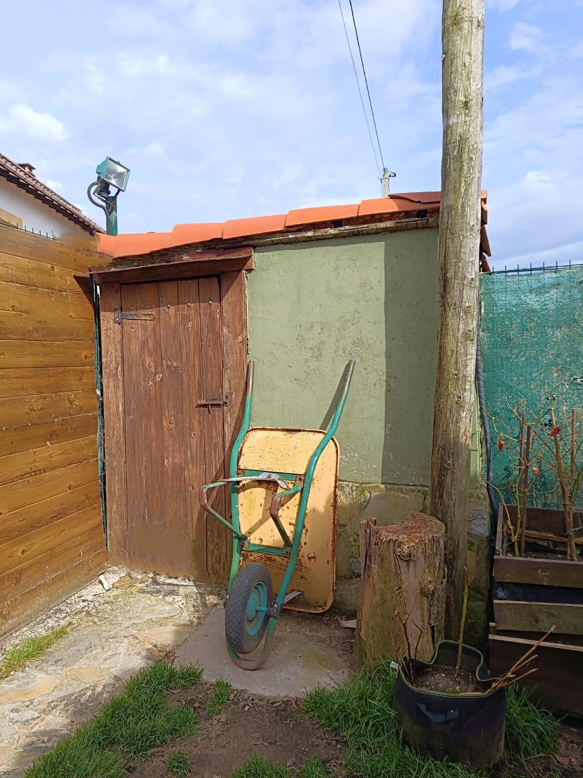 For sale of house in Villaviciosa