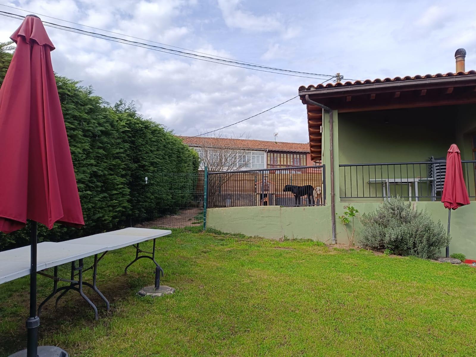 For sale of house in Villaviciosa