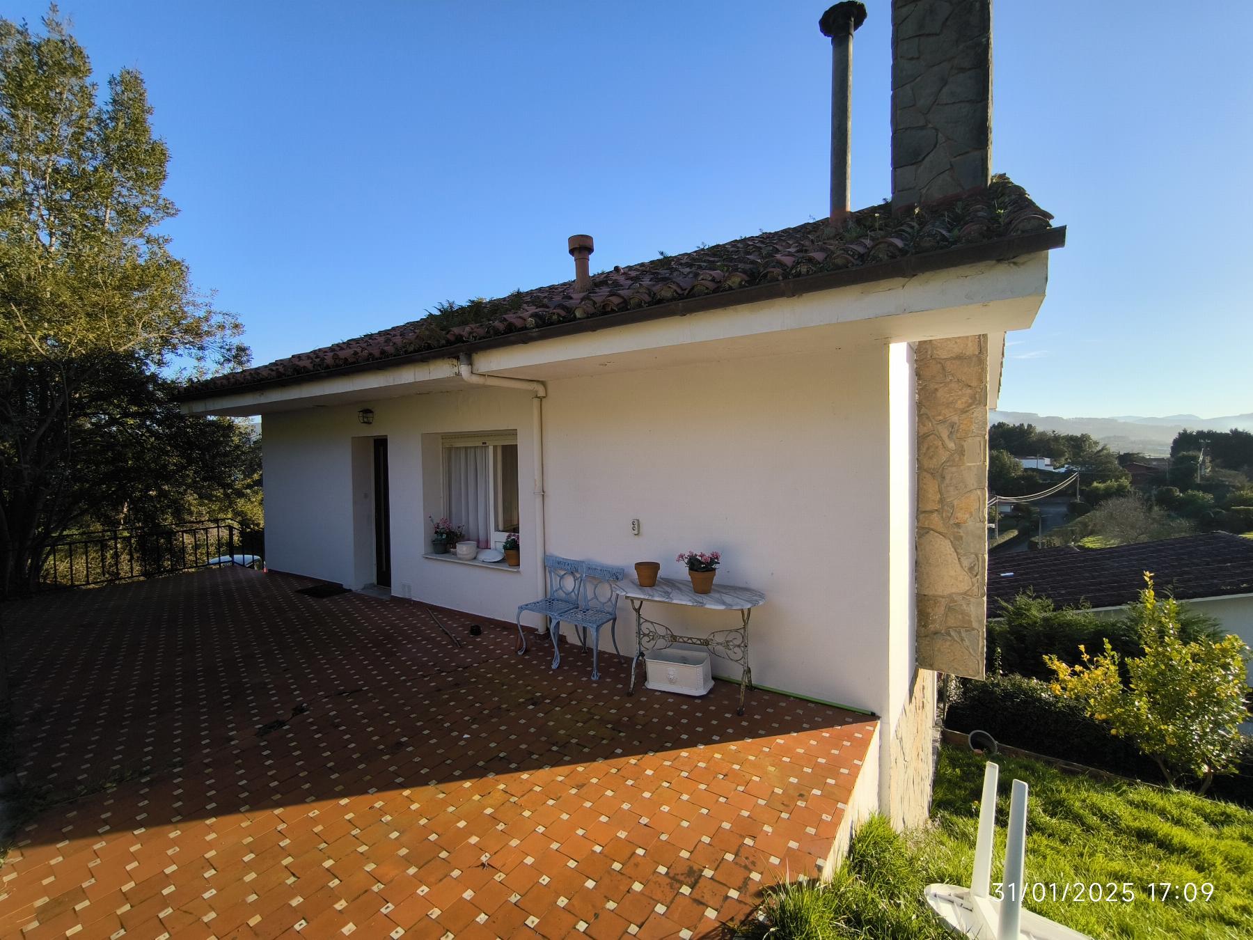 For sale of house in Villaviciosa