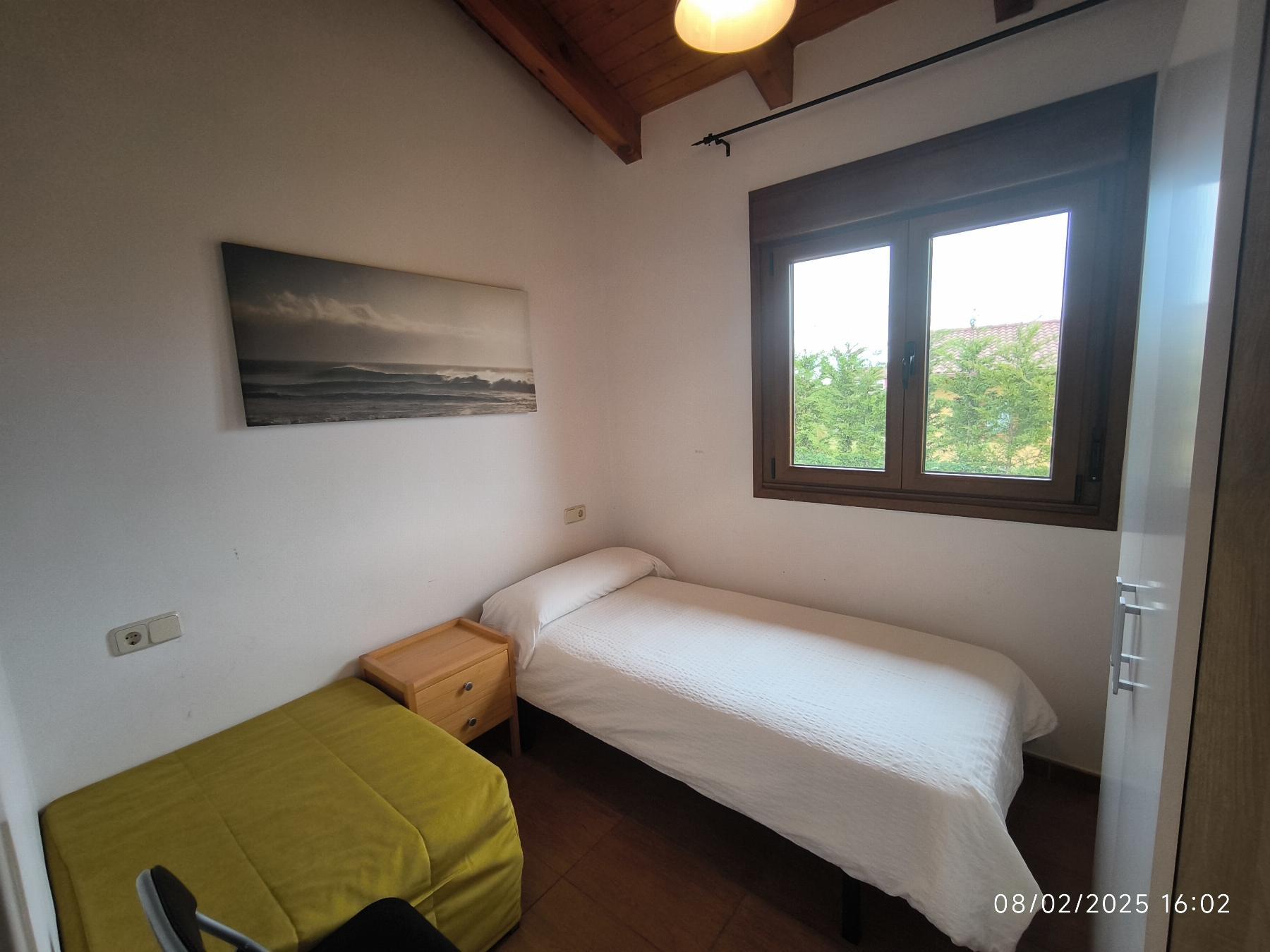 For sale of house in Villaviciosa