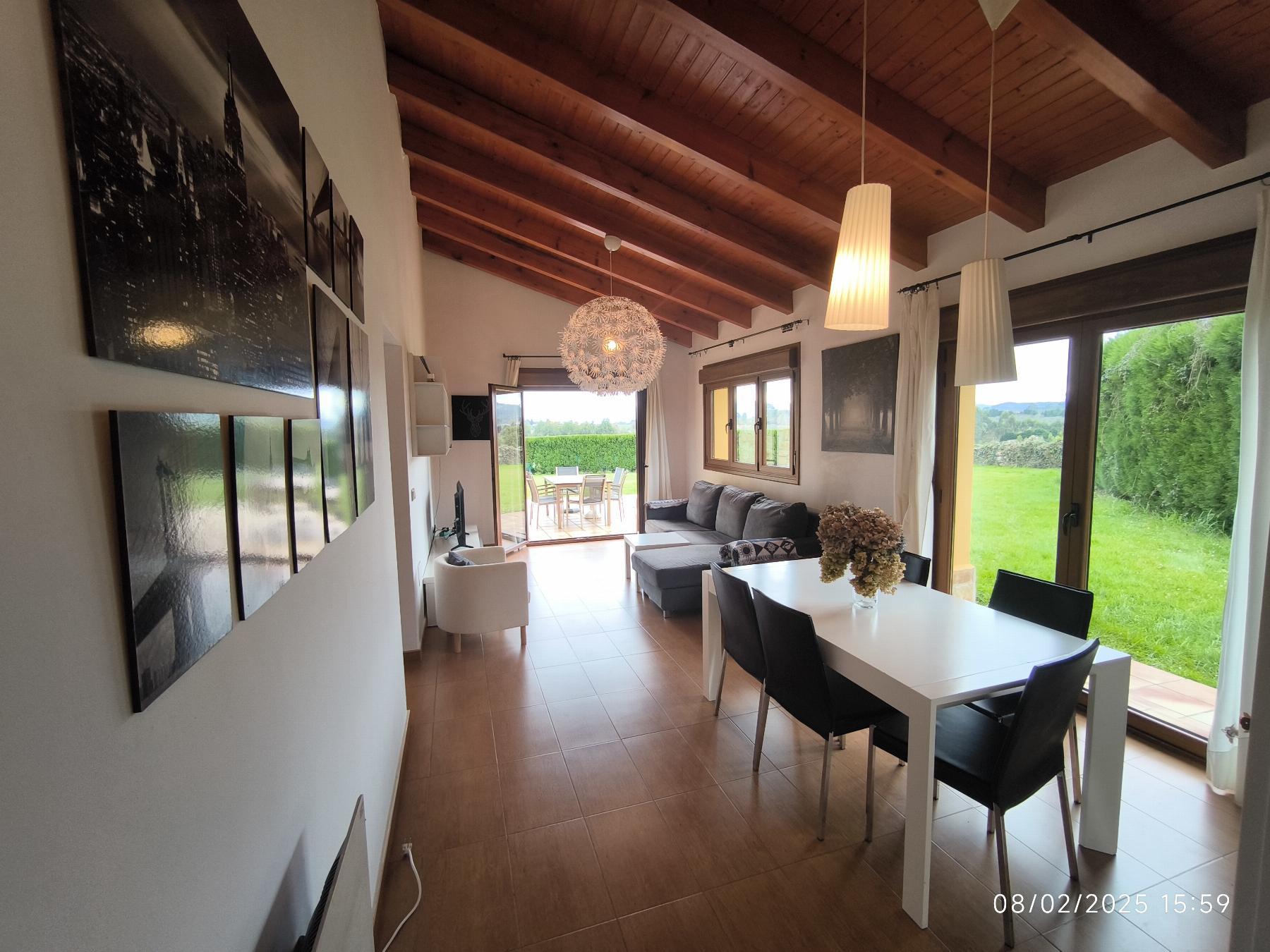 For sale of house in Villaviciosa