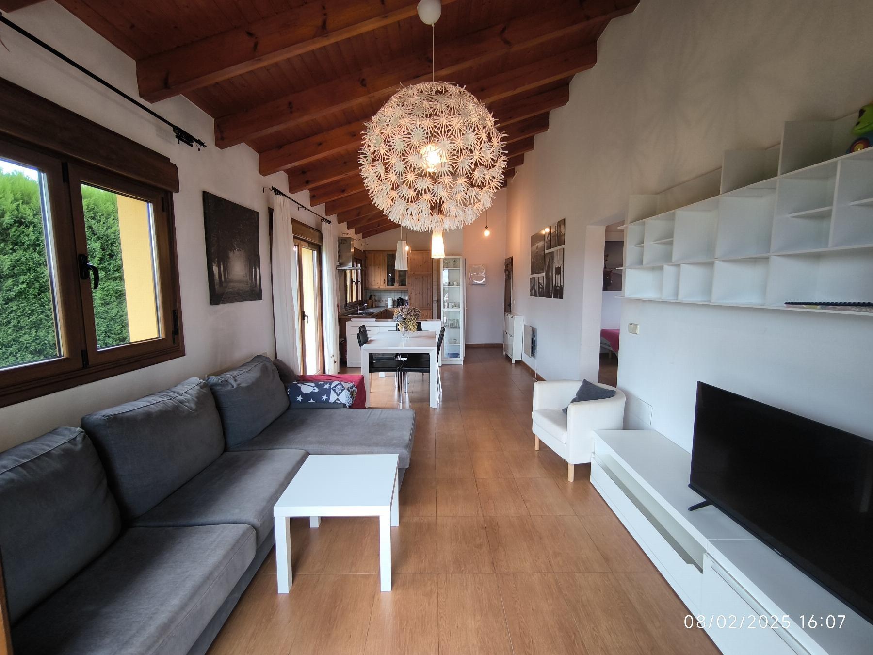For sale of house in Villaviciosa