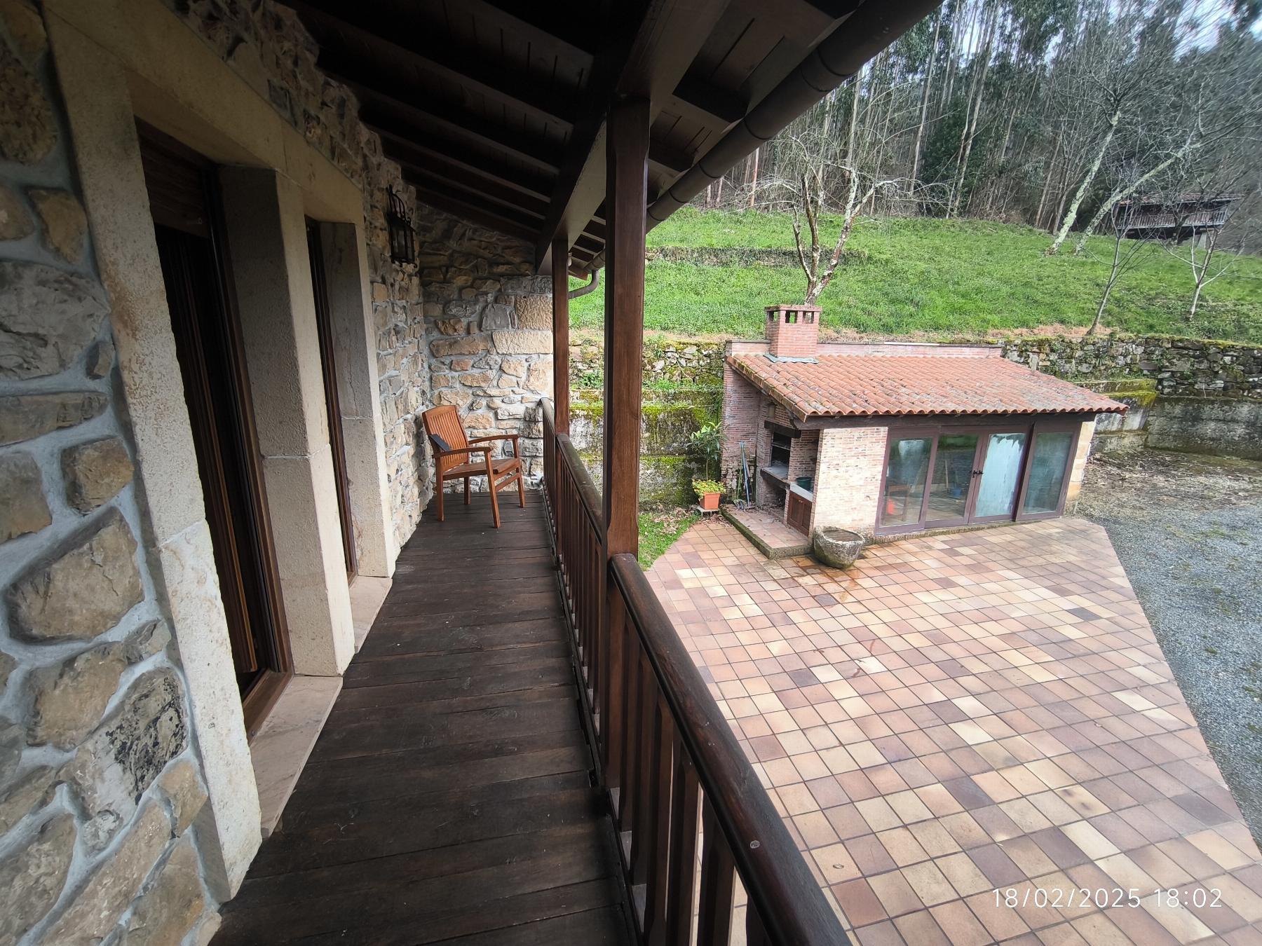 For sale of house in Villaviciosa