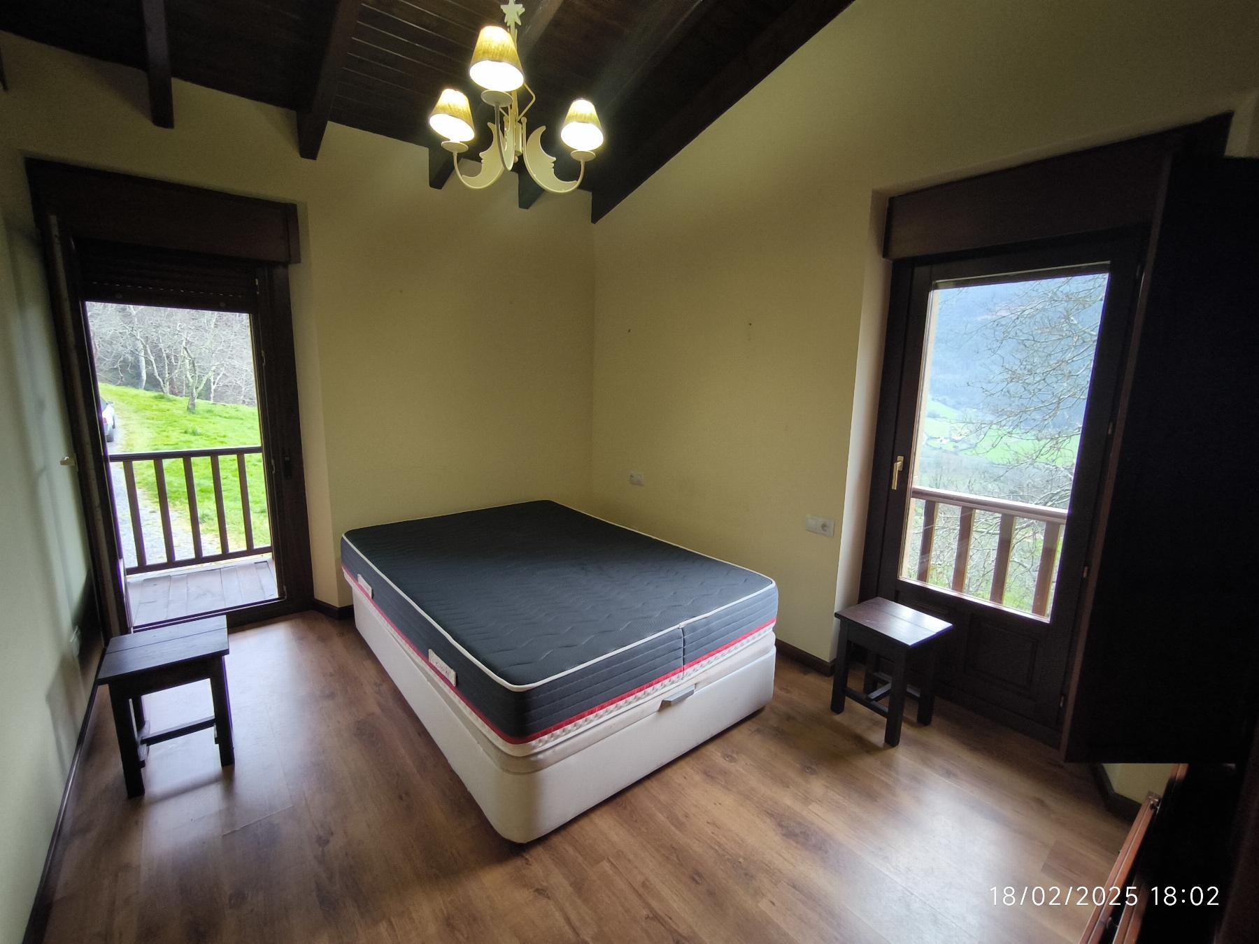 For sale of house in Villaviciosa