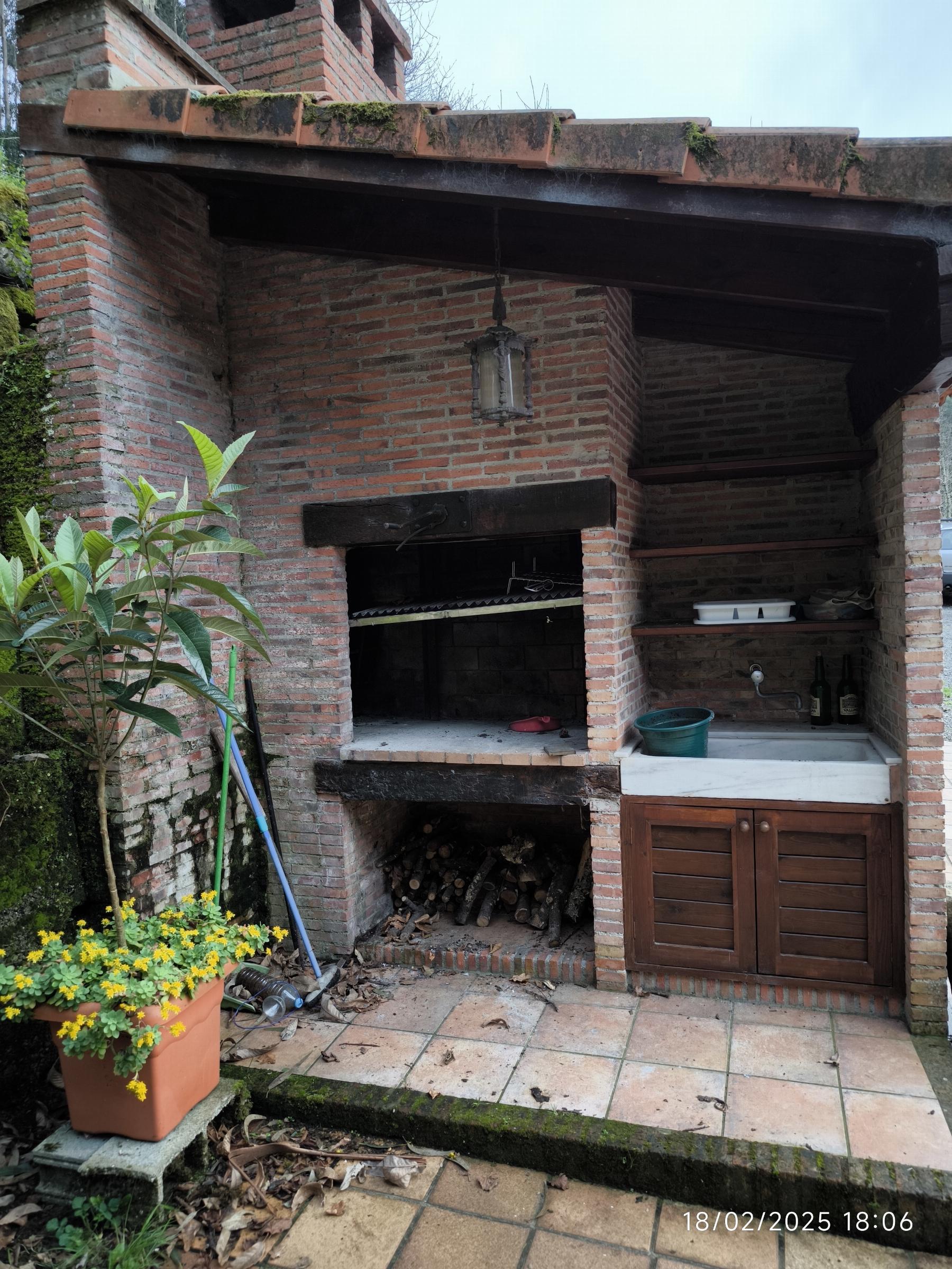For sale of house in Villaviciosa