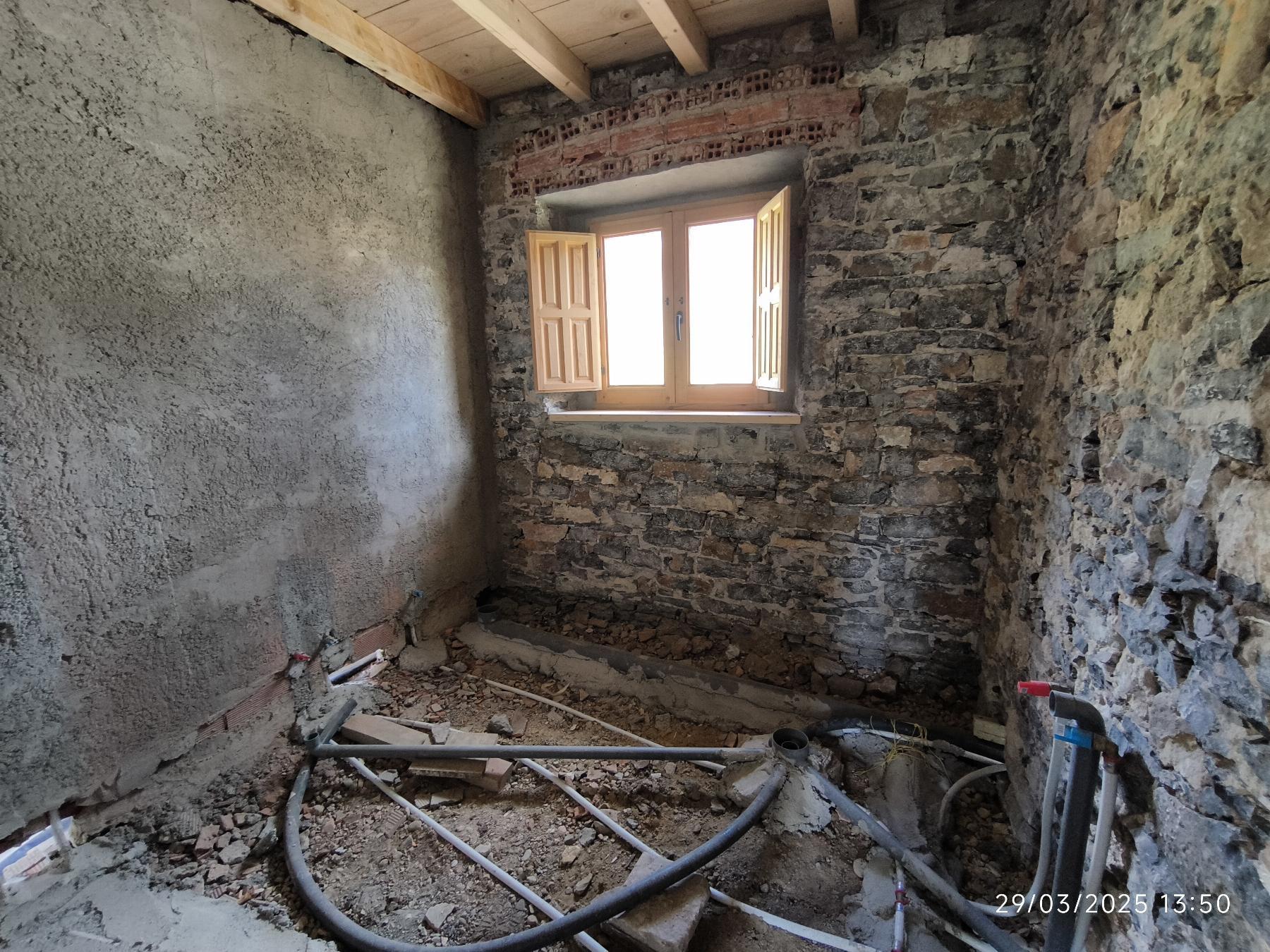 For sale of house in Villaviciosa