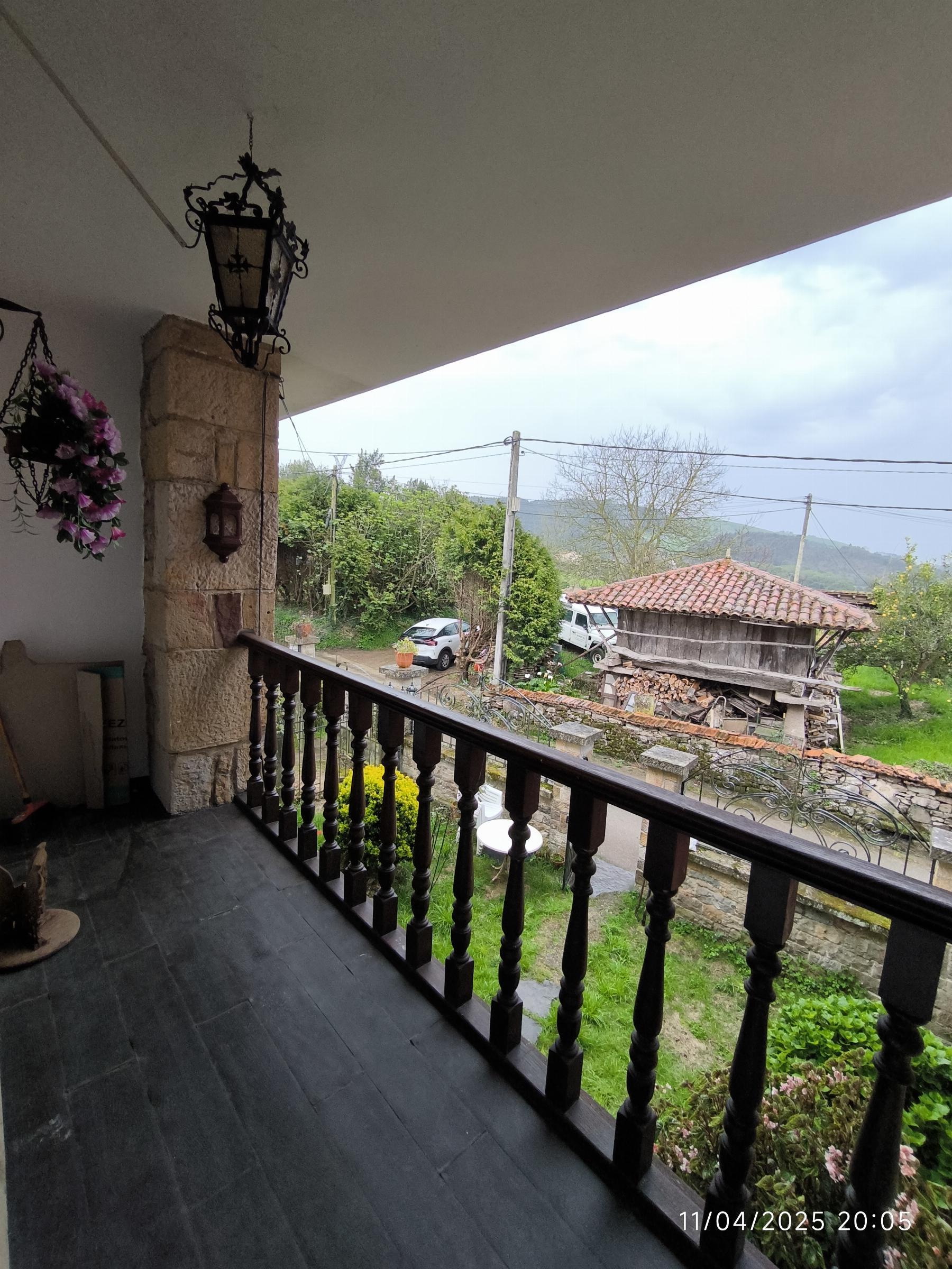 For sale of house in Villaviciosa