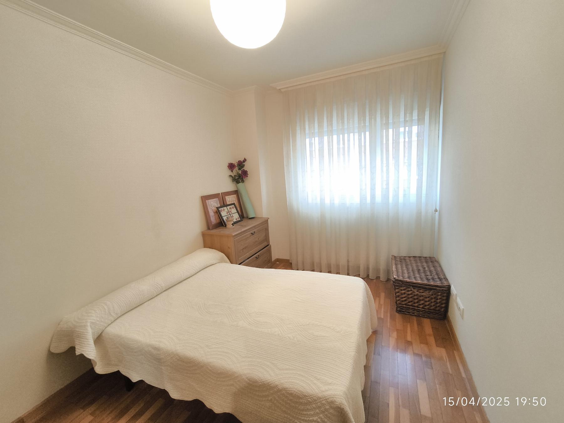 For sale of flat in Gijón