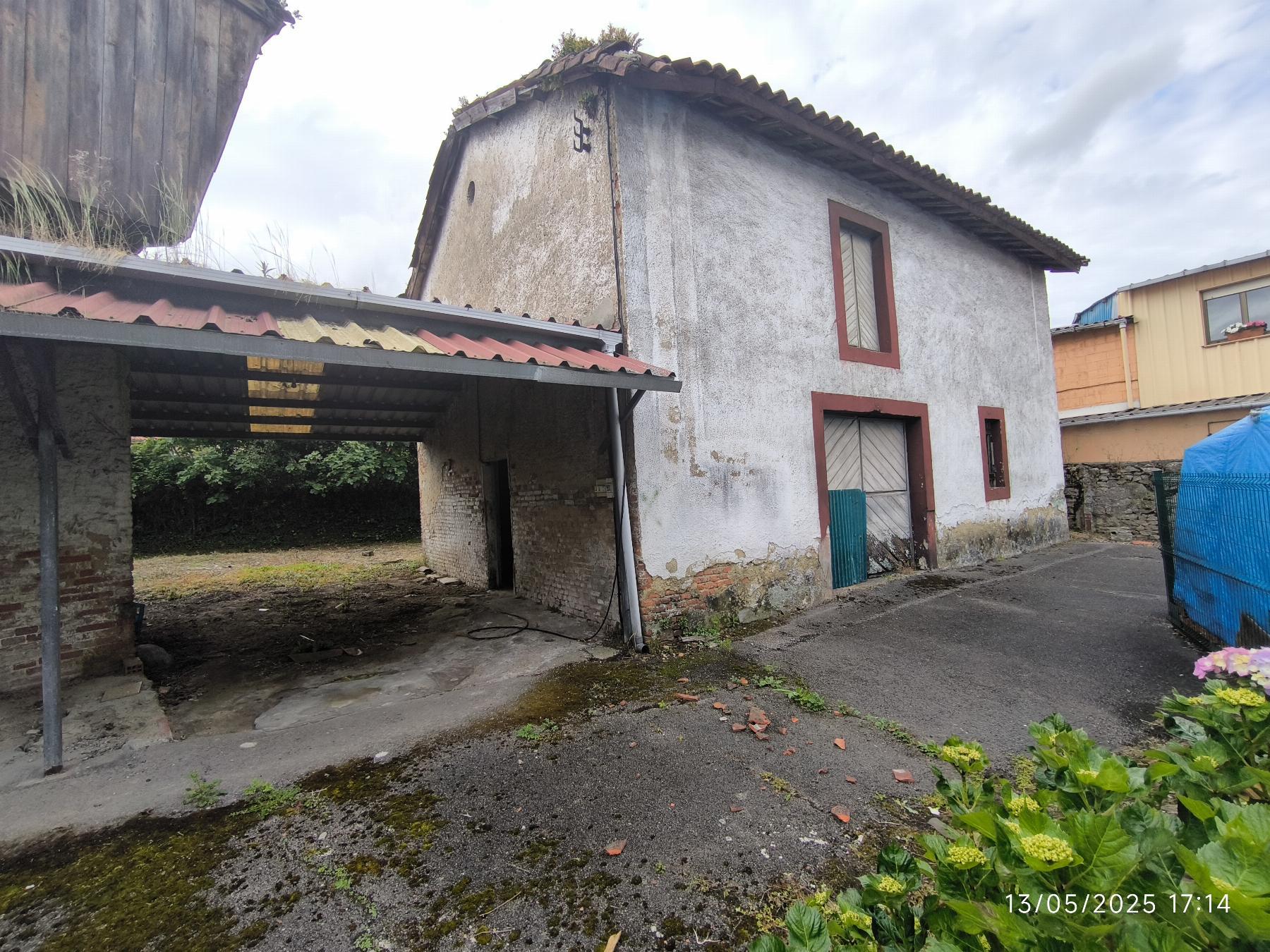 Venta de edificio en Corvera