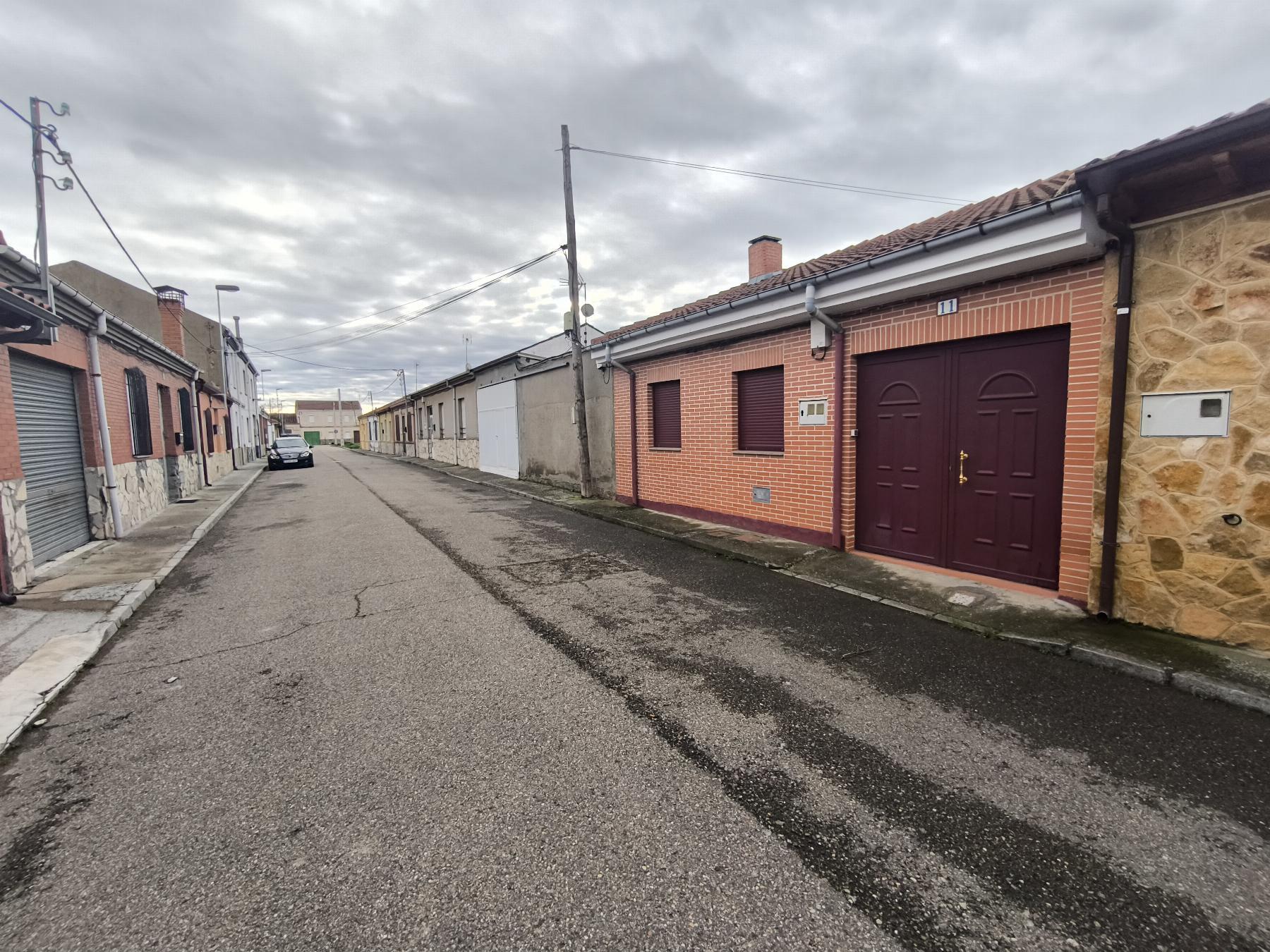 Venta de casa en Bustillo del Páramo