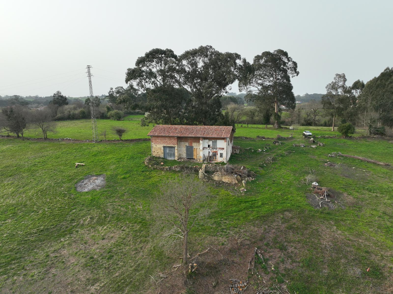 For sale of house in Villaviciosa