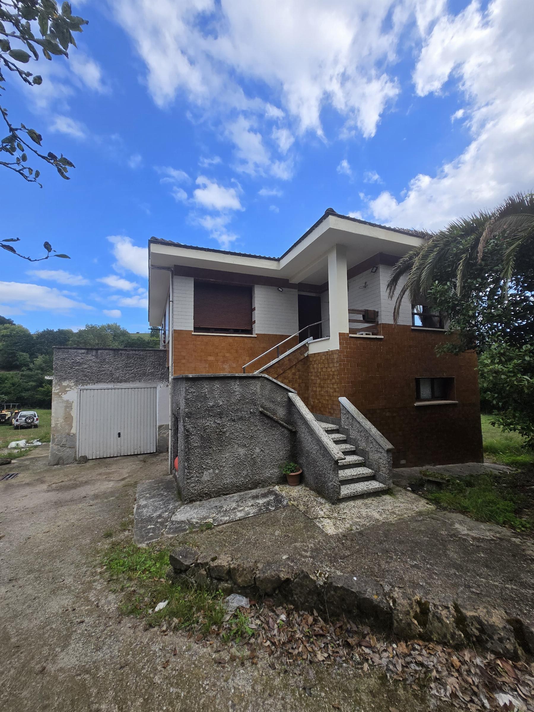 Venta de casa en Villaviciosa