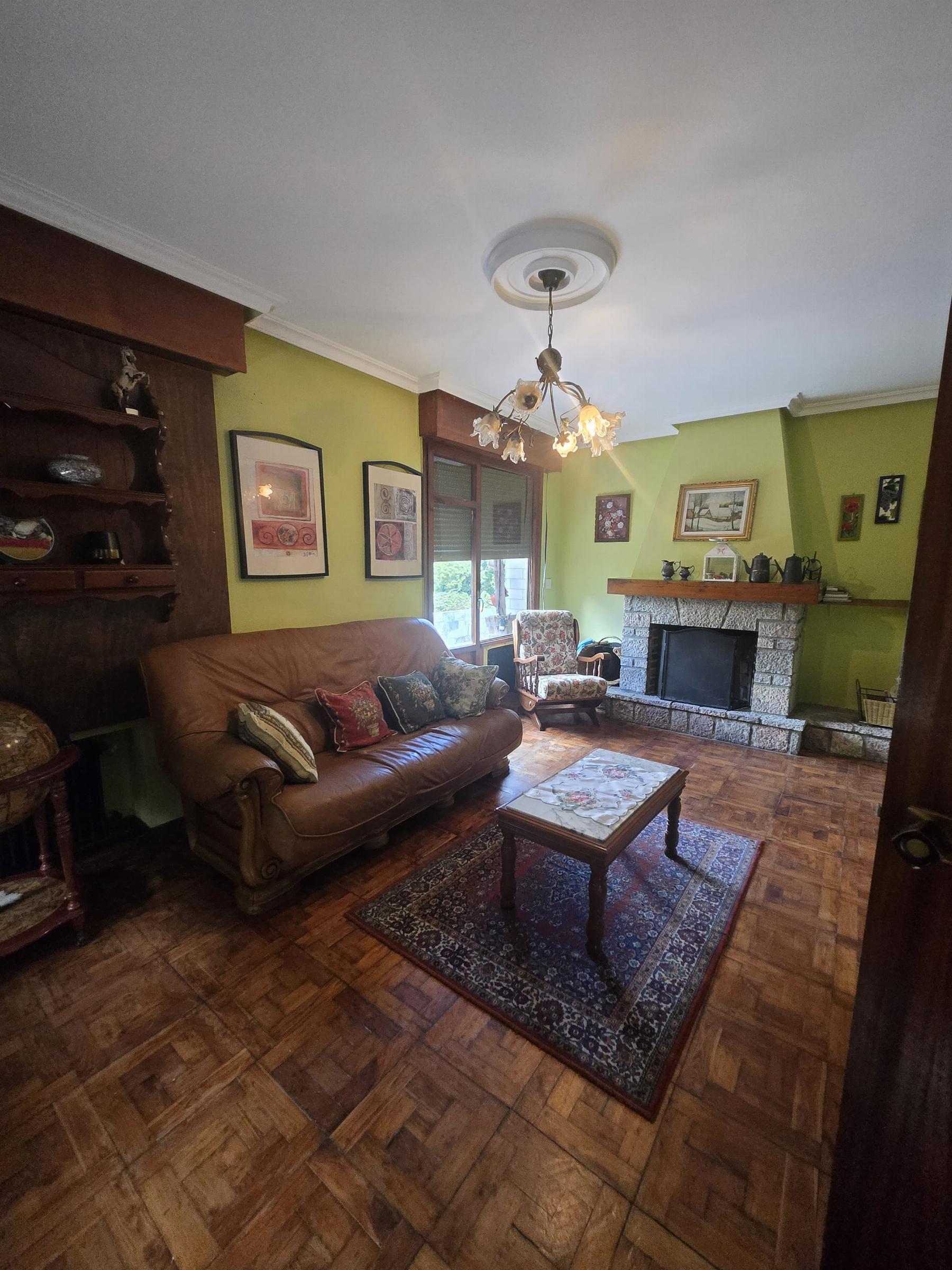 Venta de casa en Villaviciosa