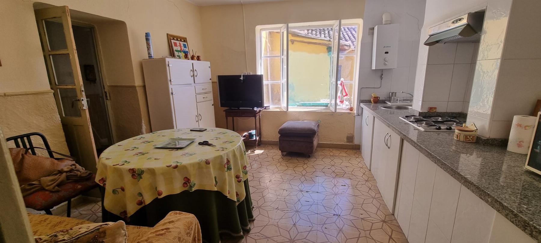 Venta de casa en San Millán de los Caballeros