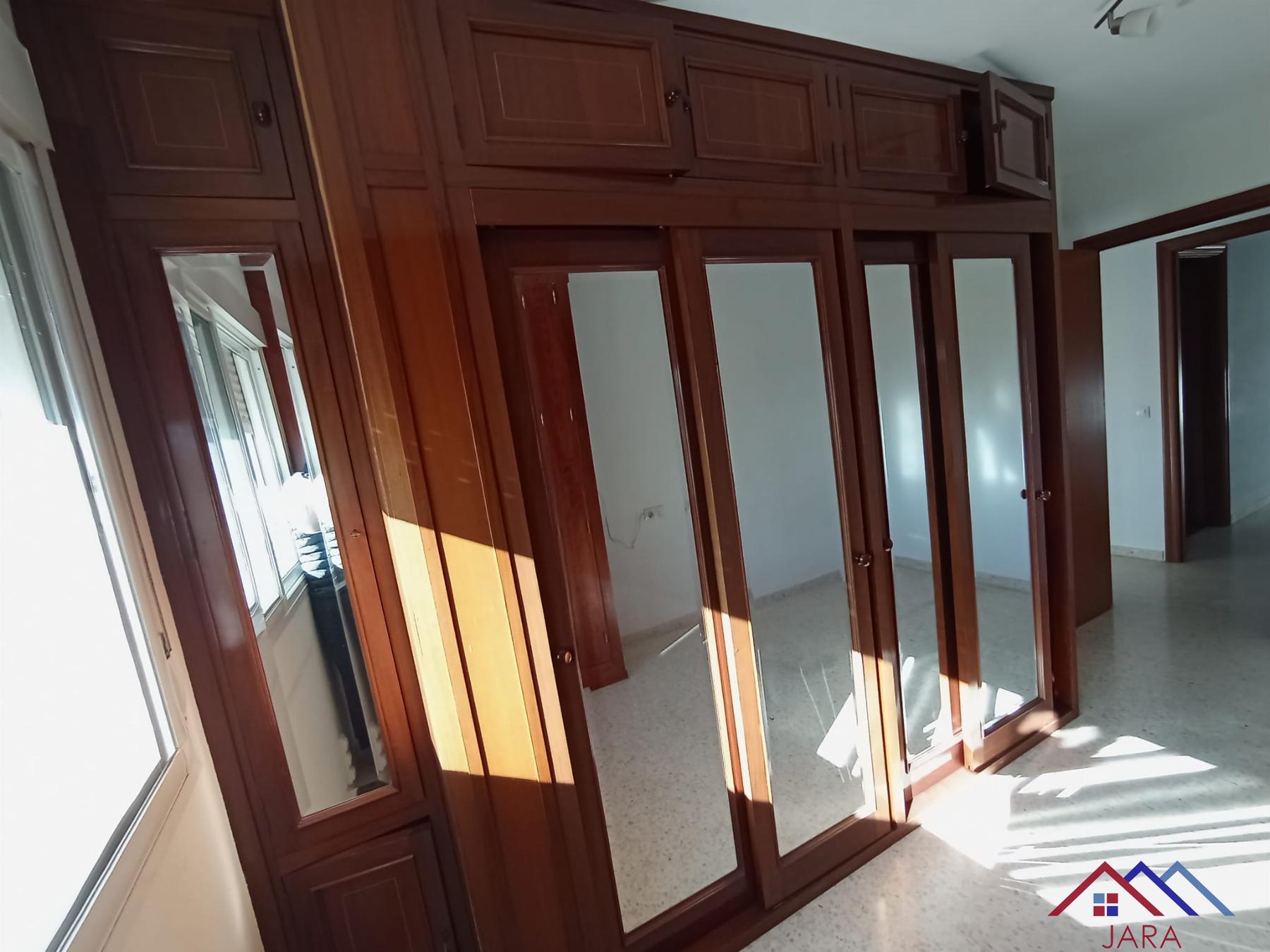 For sale of flat in Jerez de la Frontera