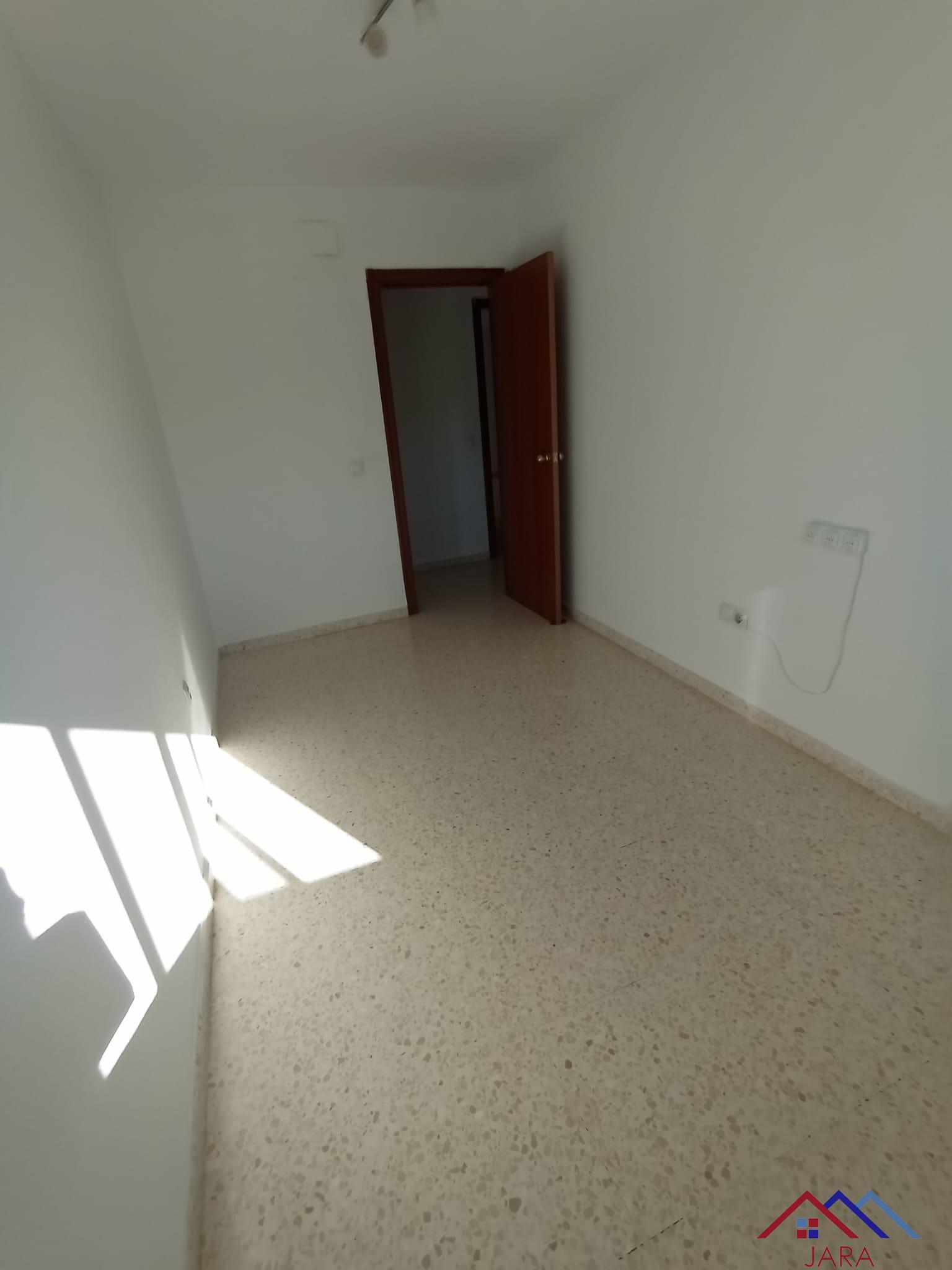 For sale of flat in Jerez de la Frontera