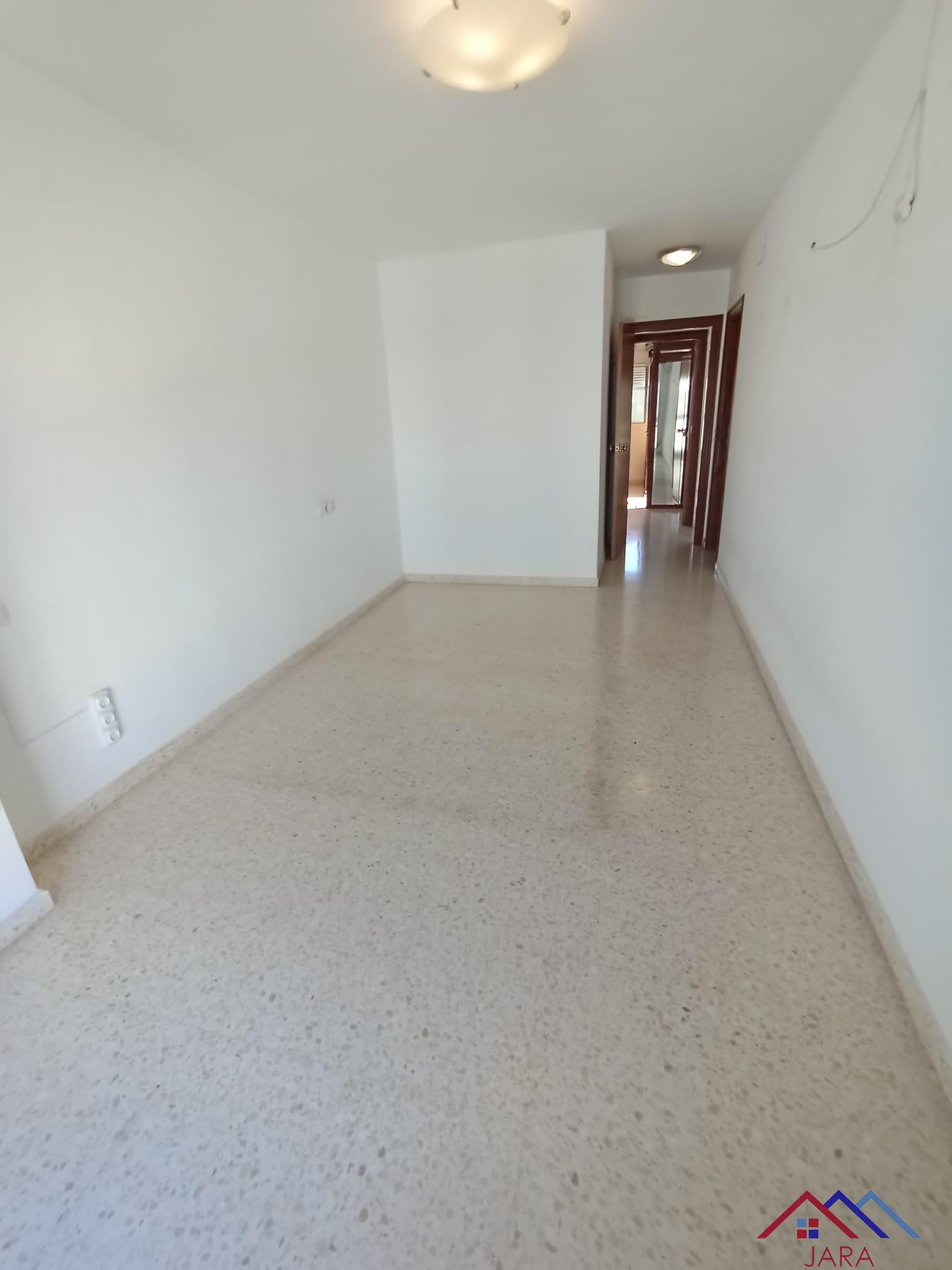 For sale of flat in Jerez de la Frontera