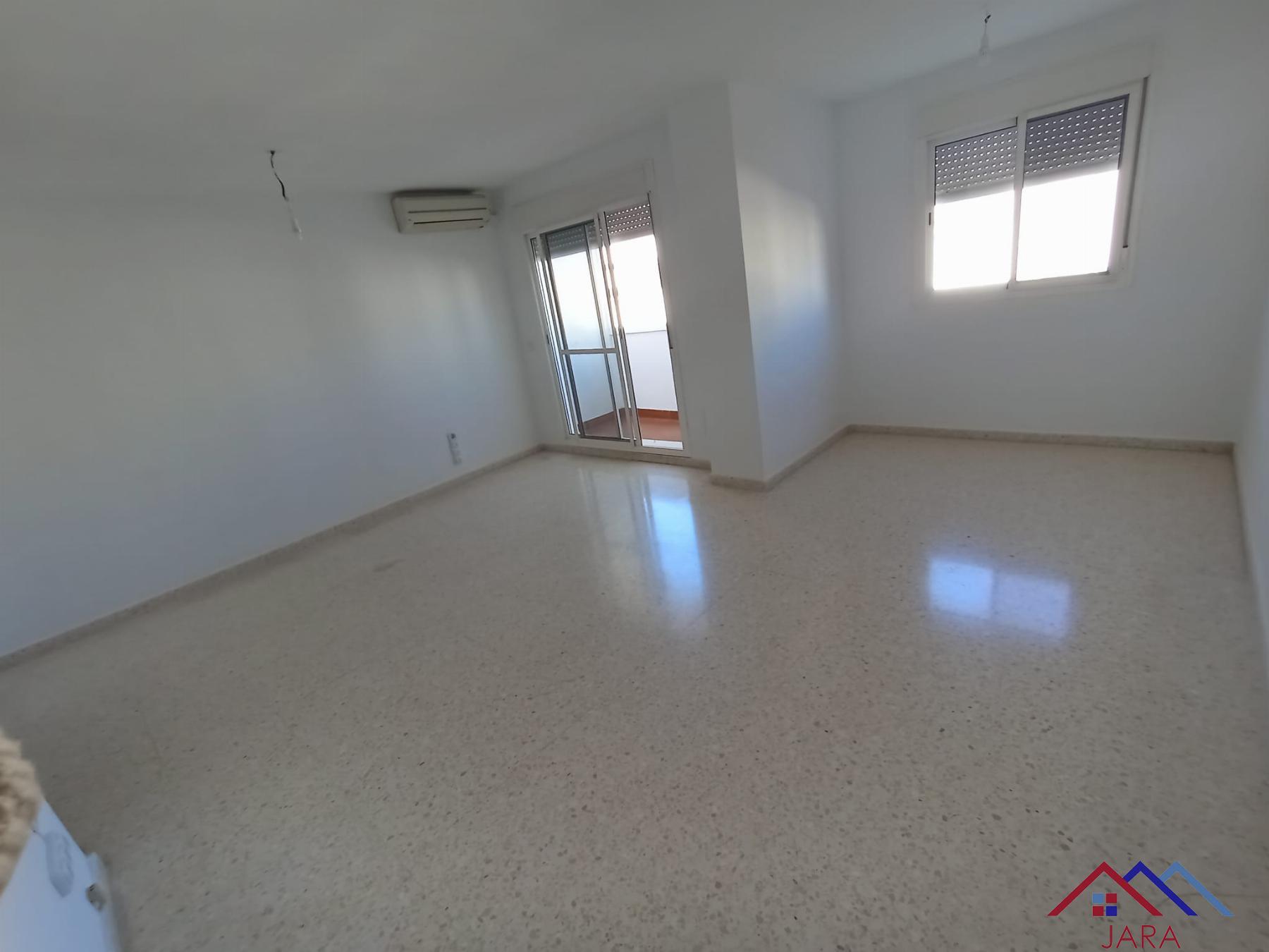 For sale of flat in Jerez de la Frontera