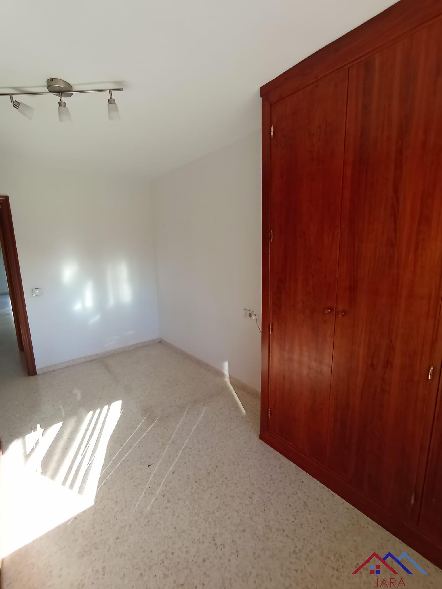 For sale of flat in Jerez de la Frontera