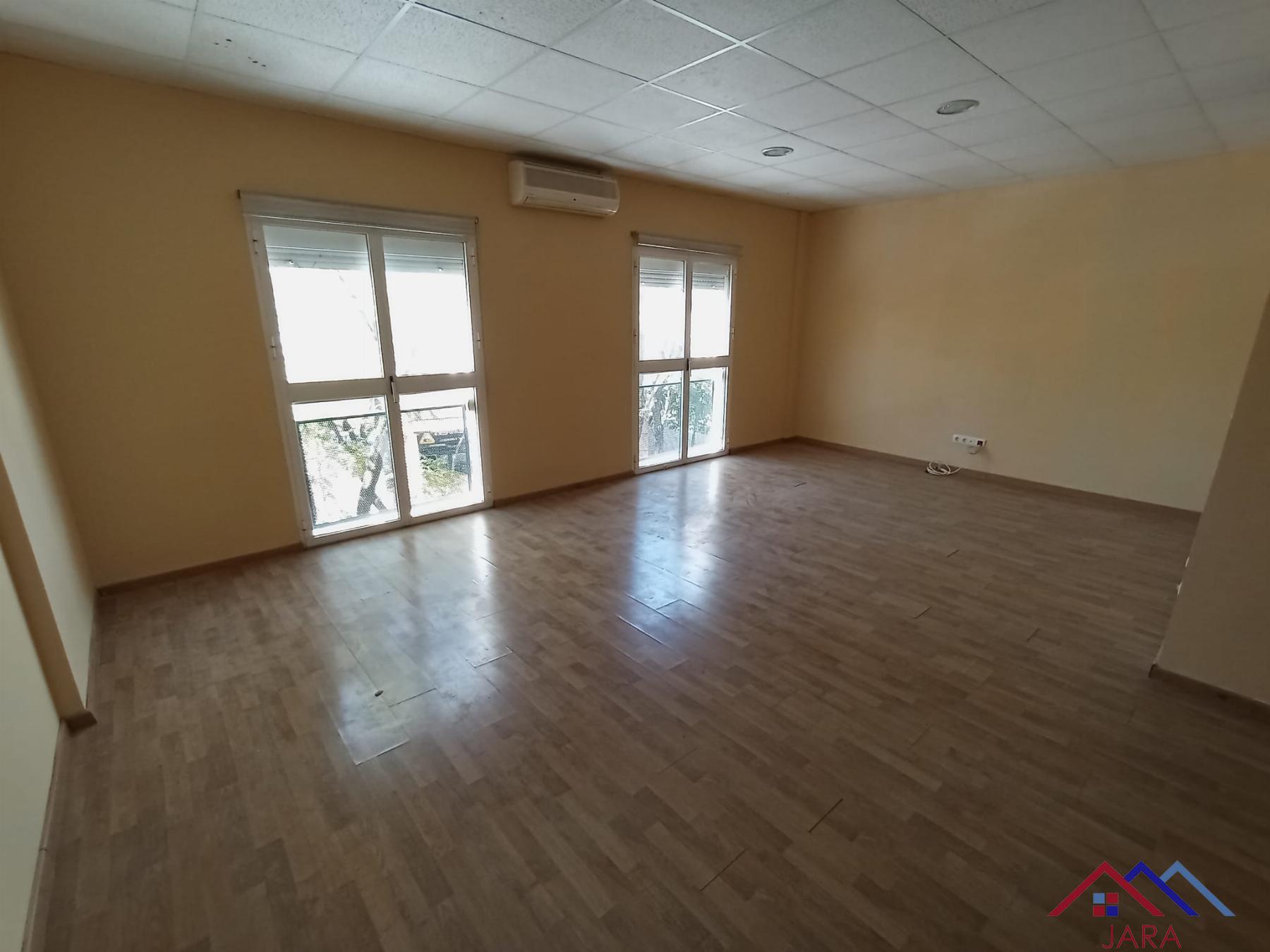 For rent of commercial in Jerez de la Frontera