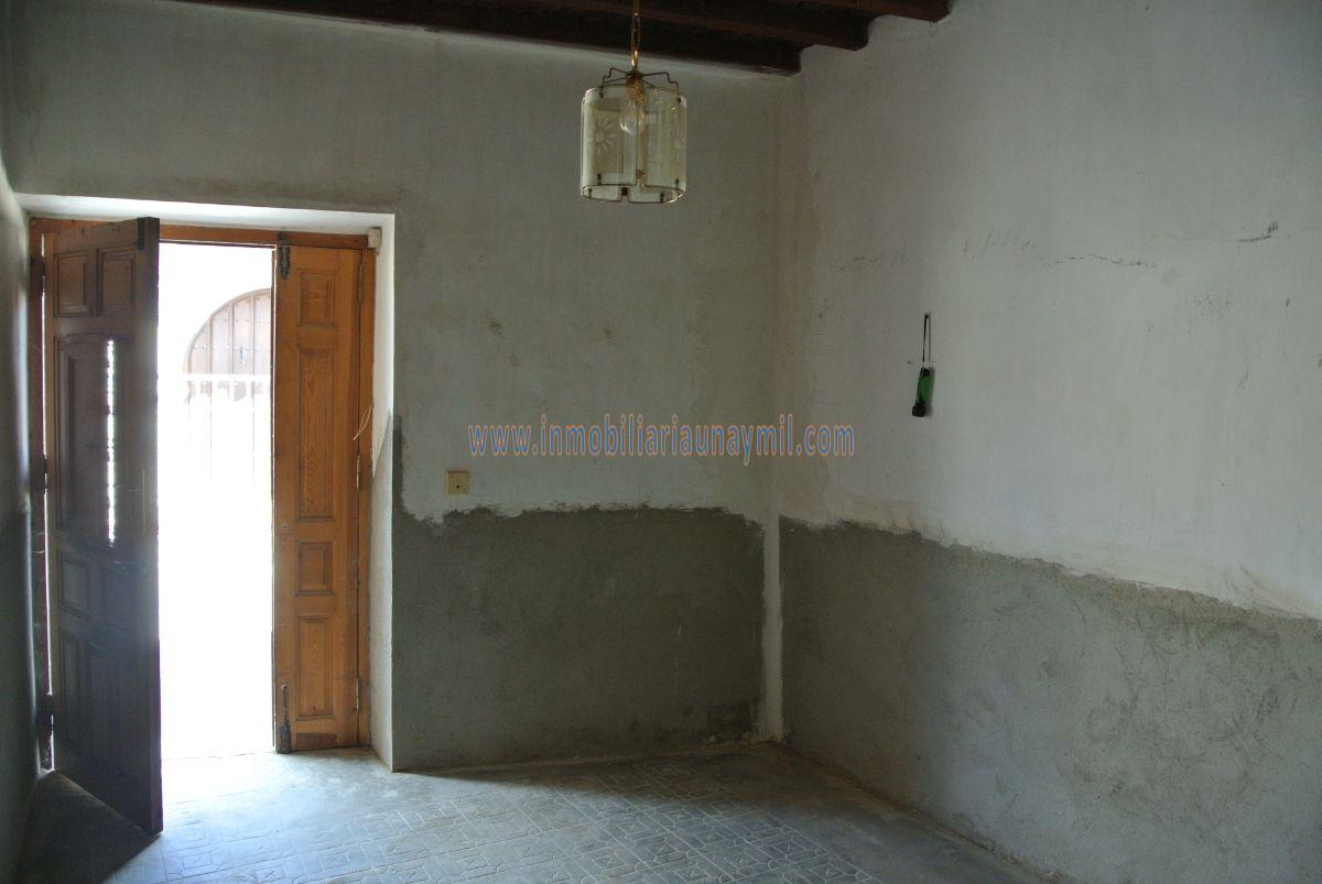 For sale of house in Golpejas