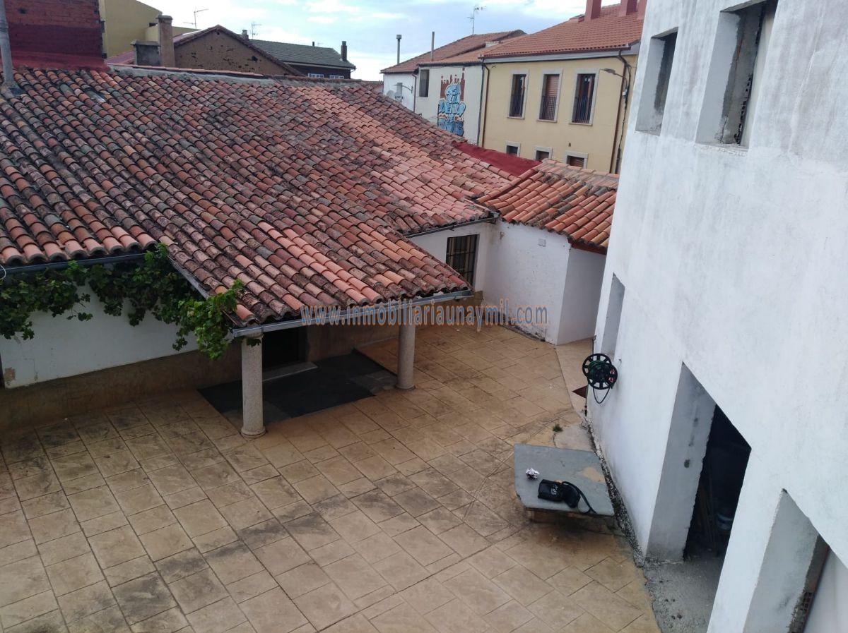 For sale of house in Doñinos de Salamanca