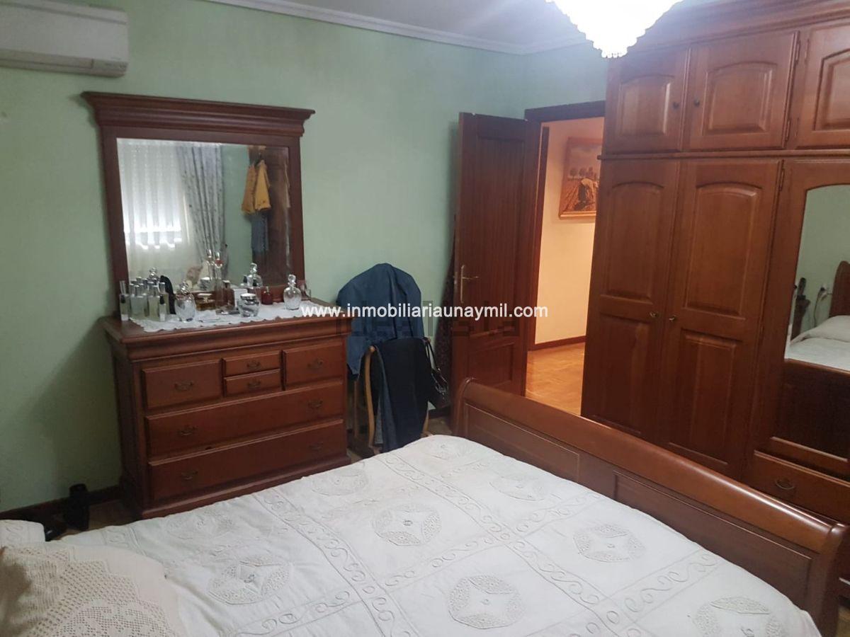 For sale of flat in Santa Marta de Tormes