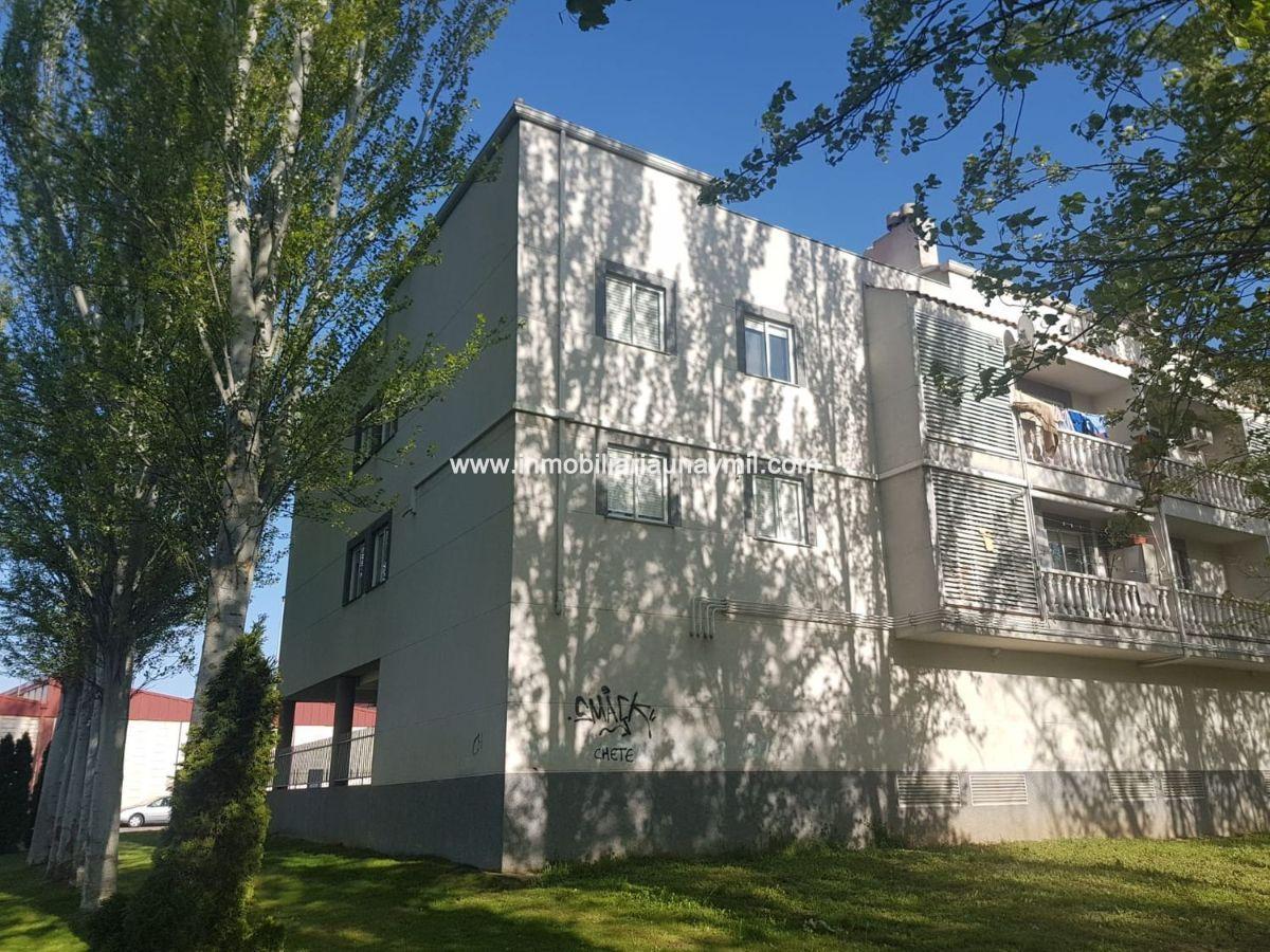 For sale of flat in Santa Marta de Tormes