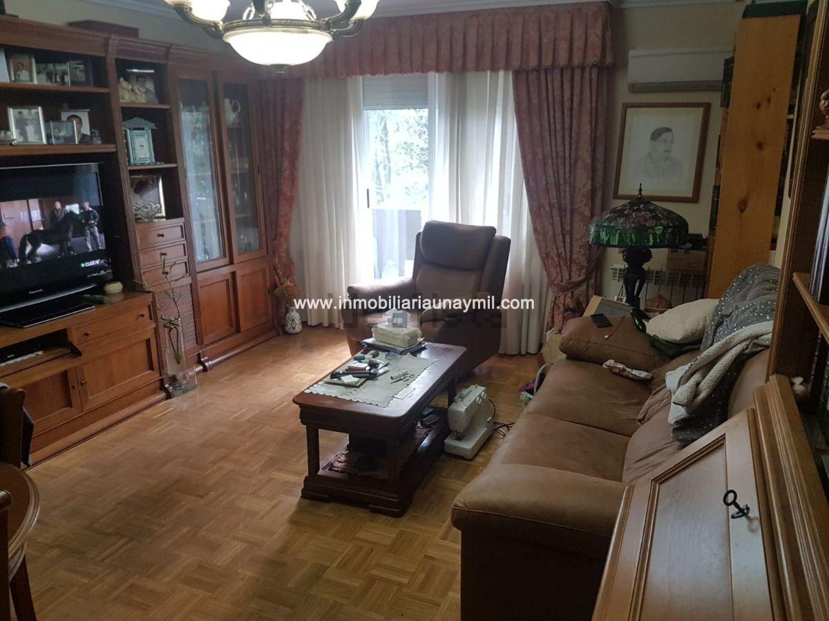 For sale of flat in Santa Marta de Tormes