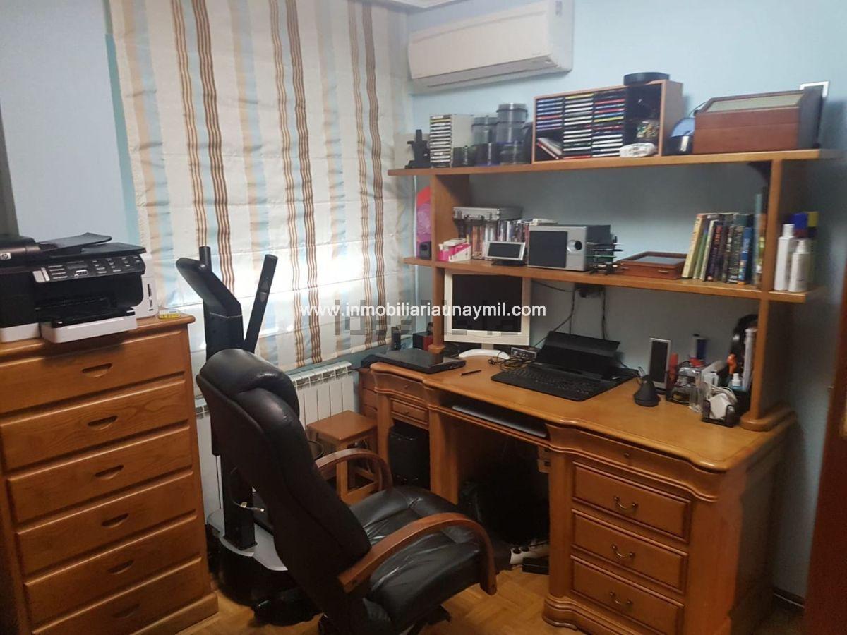 For sale of flat in Santa Marta de Tormes