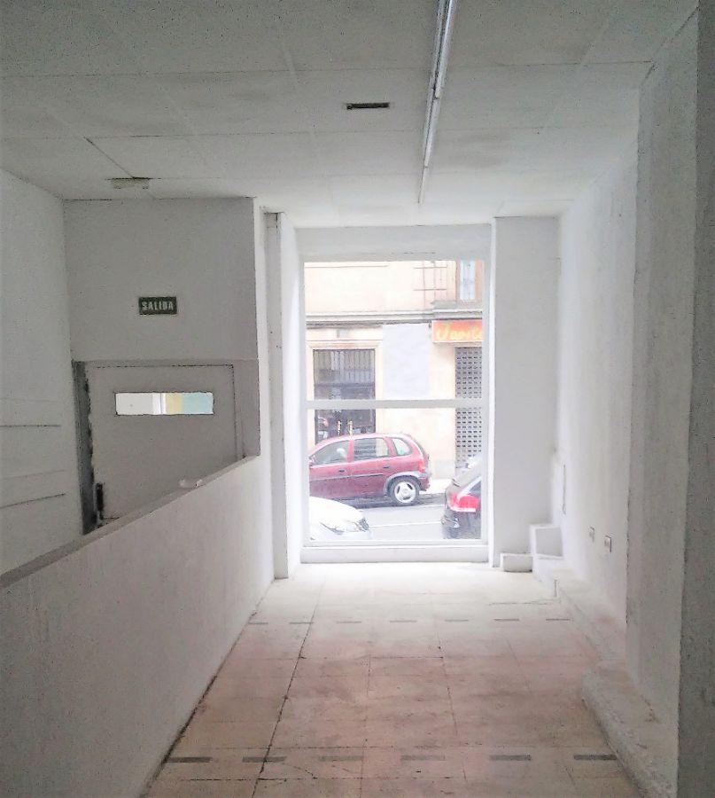 For rent of commercial in Salamanca