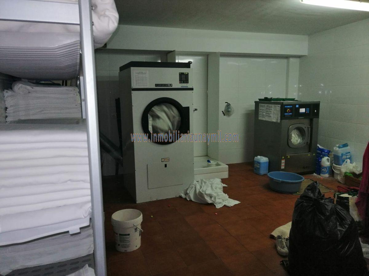 Venta de hotel en San Martín del Castañar