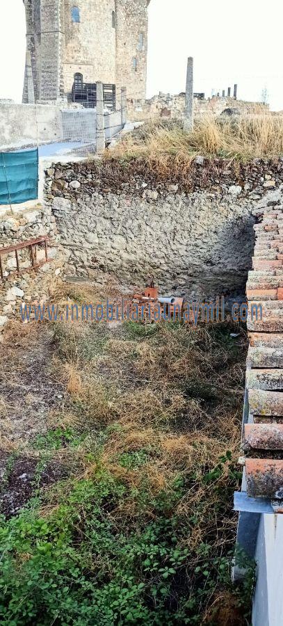 For sale of house in Alba de Tormes