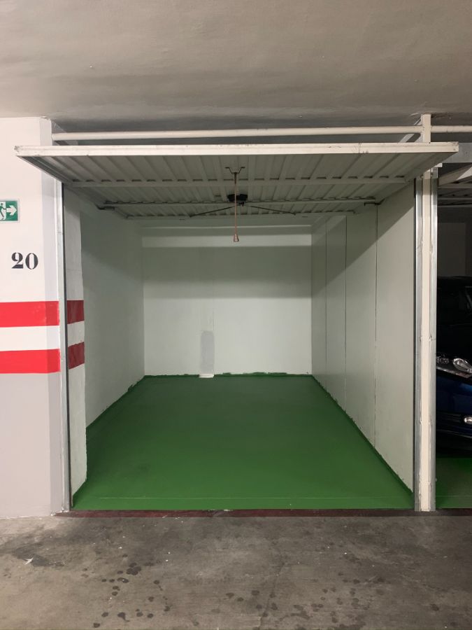 For rent of garage in Salamanca