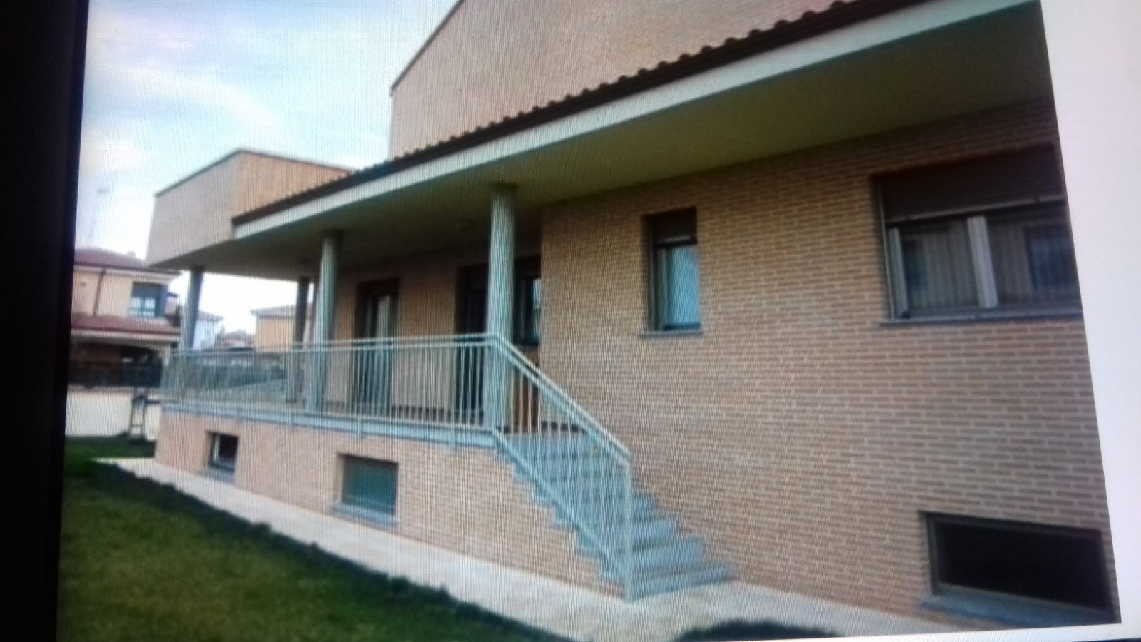 For sale of chalet in La Vellés