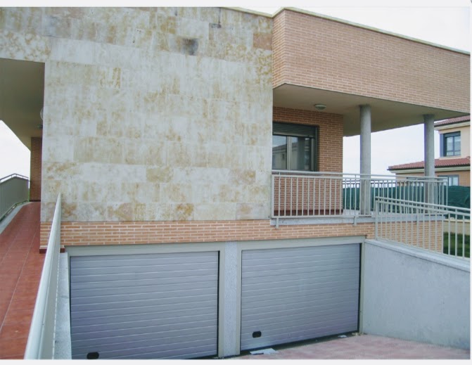 For sale of chalet in La Vellés