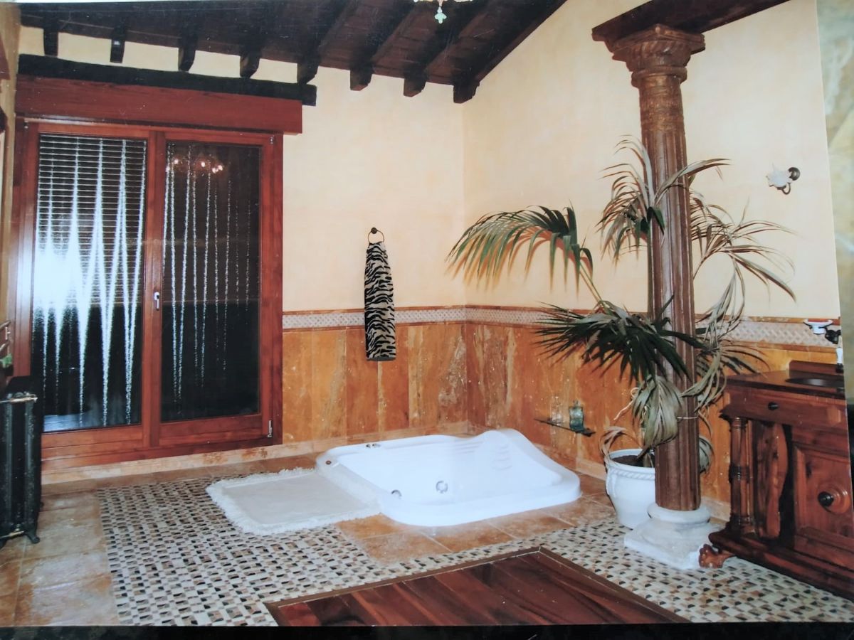 For sale of chalet in Pelabravo