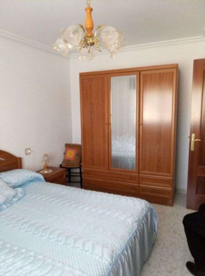 For sale of house in Fuentes de Oñoro